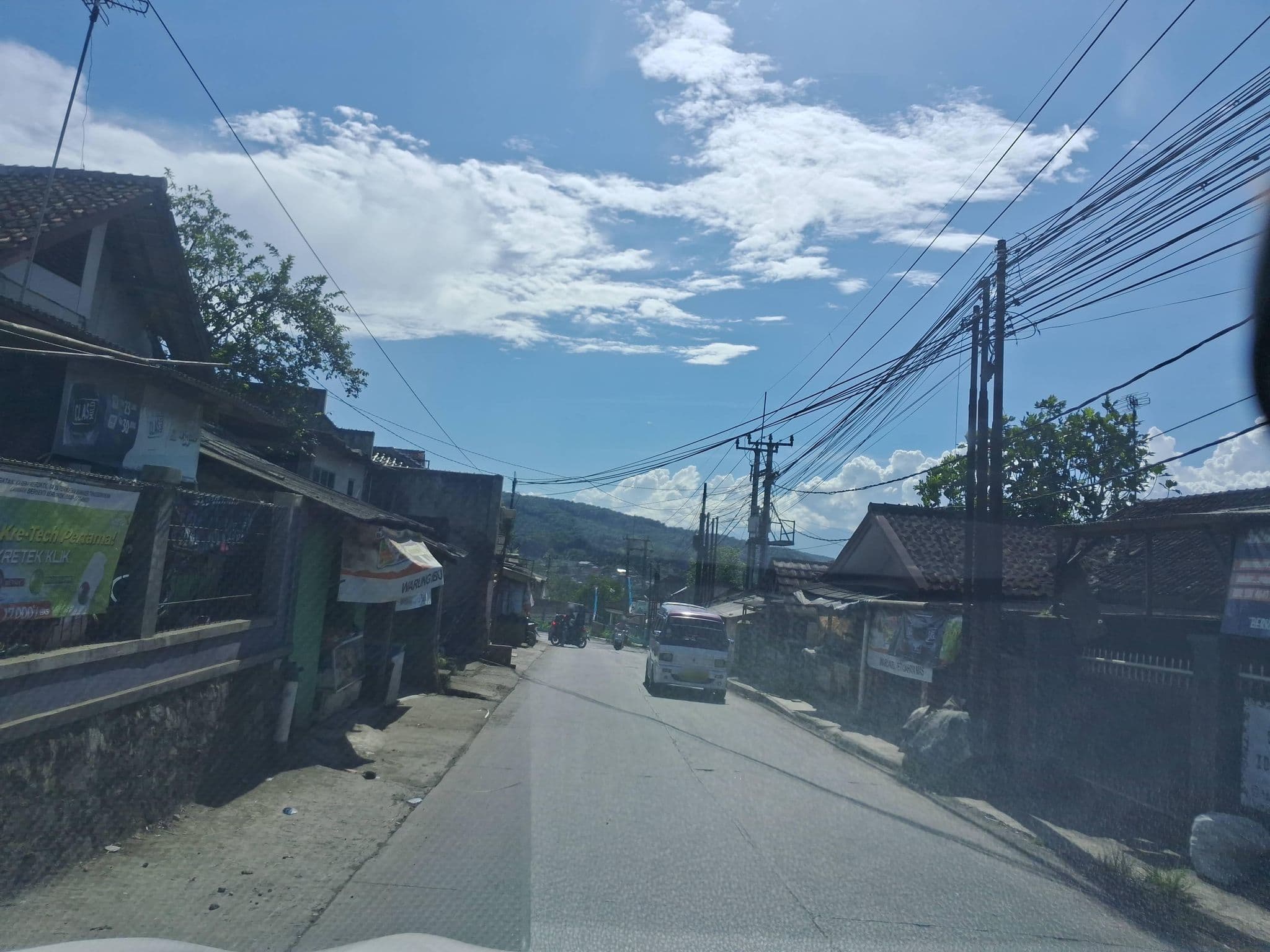 Street view near Salaka Martha, Cicurug — © Kaart_Local (CC BY-SA · Mapillary)
