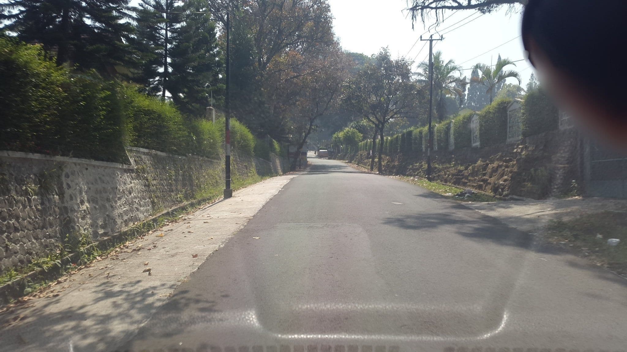 Street view near Villa puri 18 Hotel salabintana , puncak sukabumi, Sukabumi — © roadroid (CC BY-SA · Mapillary)