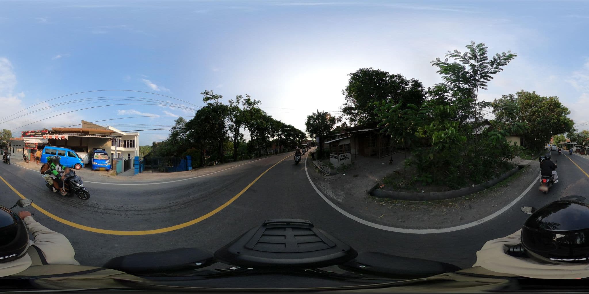 Street view near She_she Hotel's and Resto sukabumi, Pelabuhanratu — © Kaart_Local (CC BY-SA · Mapillary)