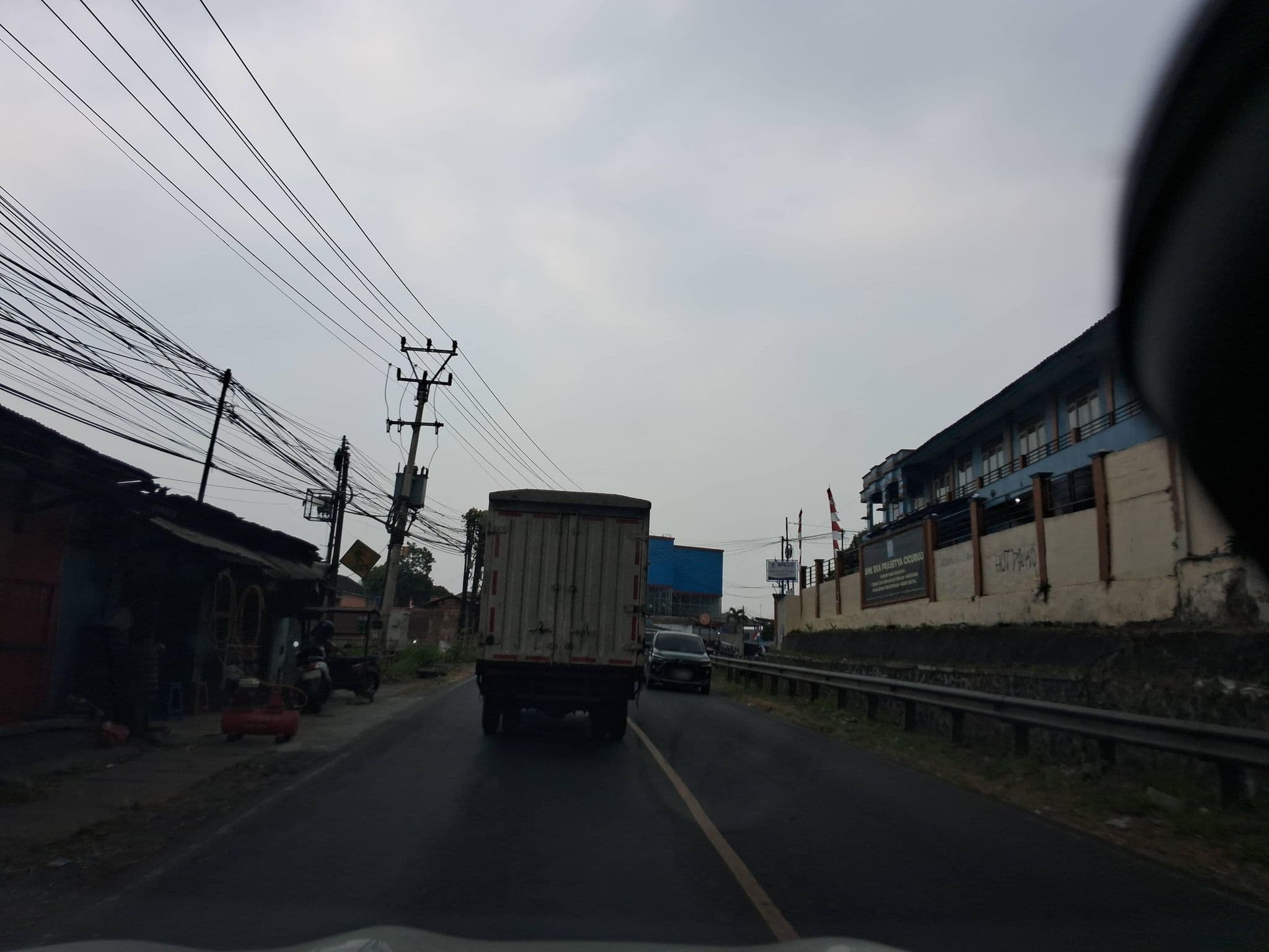 Street view near Resor Pangrango, Cicurug — © Kaart_Local (CC BY-SA · Mapillary)