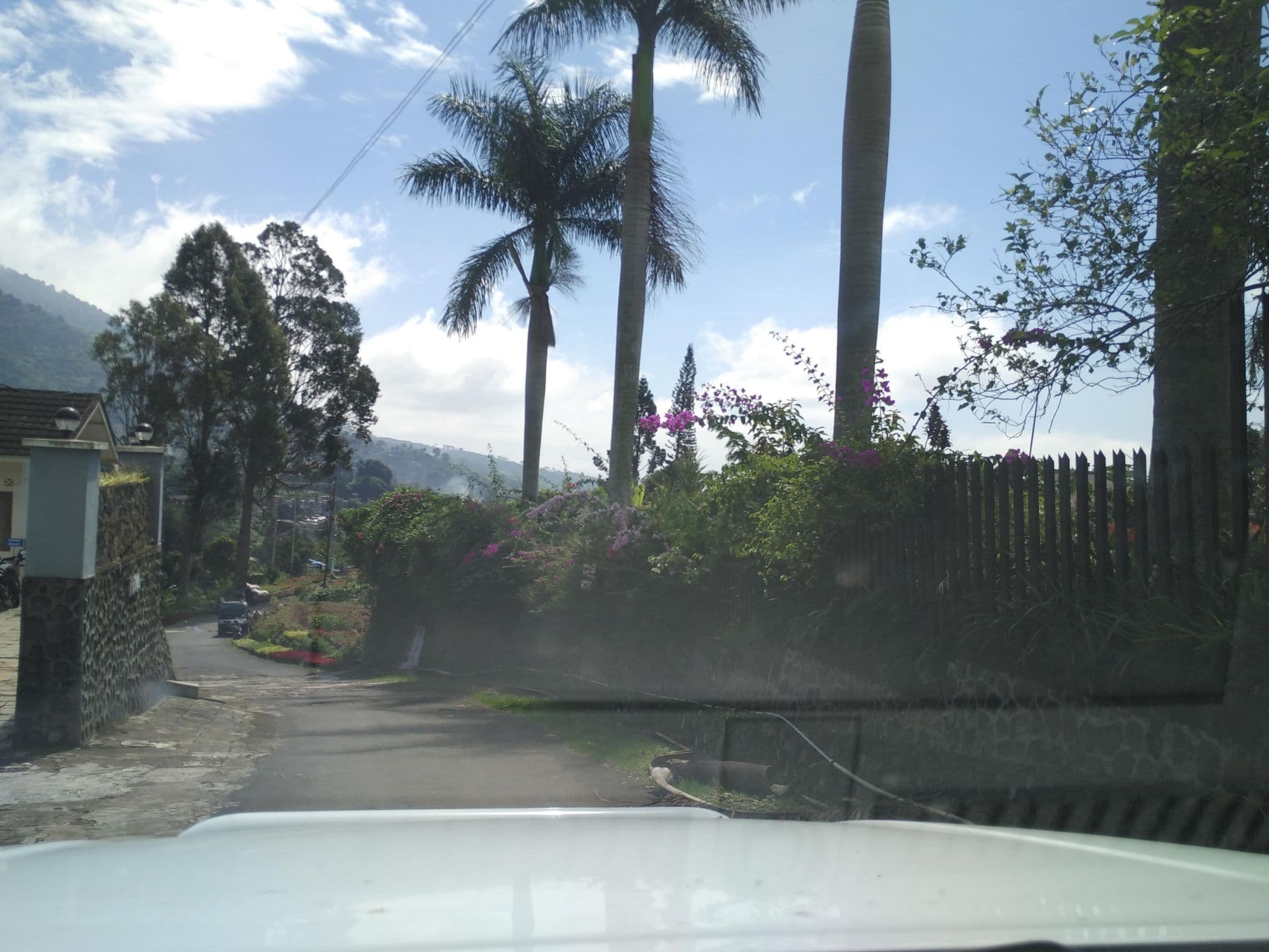 Street view near Resort Prima Coolibah, Cianjur — © roadroid (CC BY-SA · Mapillary)