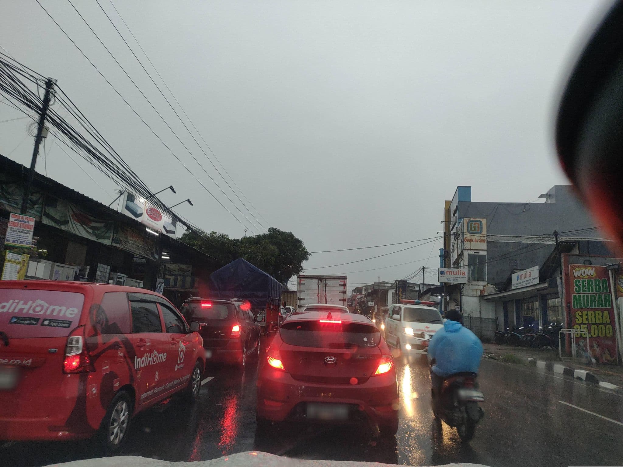 Street view near Royal Safari Garden, Rhino Bungalow, Caringin — © Kaart_Local (CC BY-SA · Mapillary)