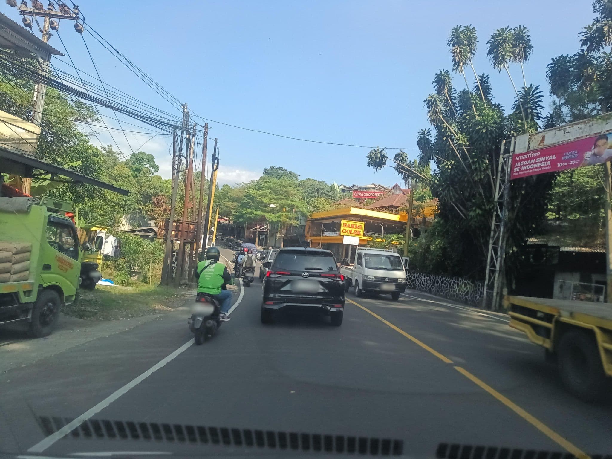 Street view near Hotel PP University, Caringin — © hen0ch (CC BY-SA · Mapillary)