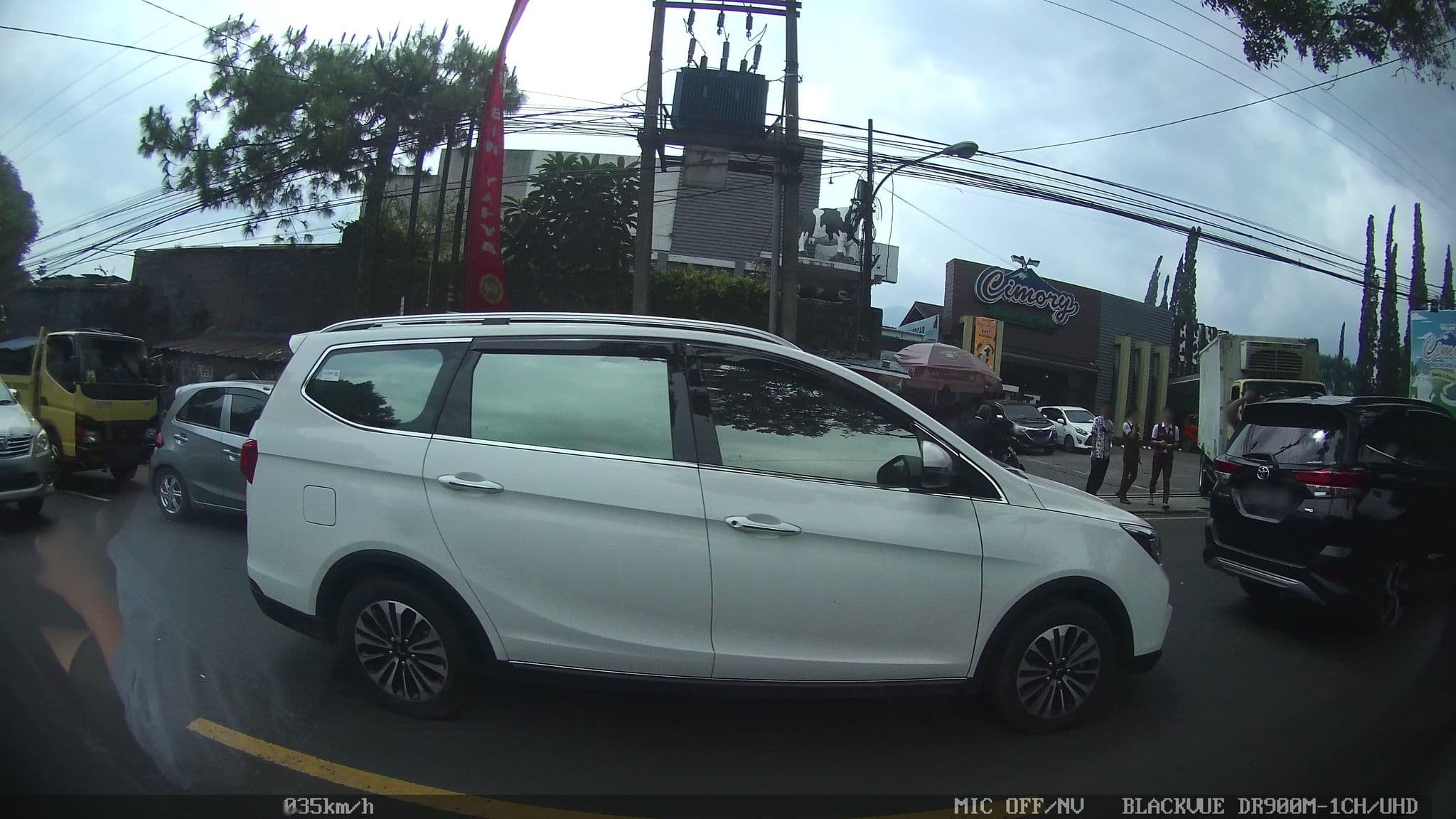 Street view near Hotel Novita - Jambi, Caringin — © kaart_2 (CC BY-SA · Mapillary)