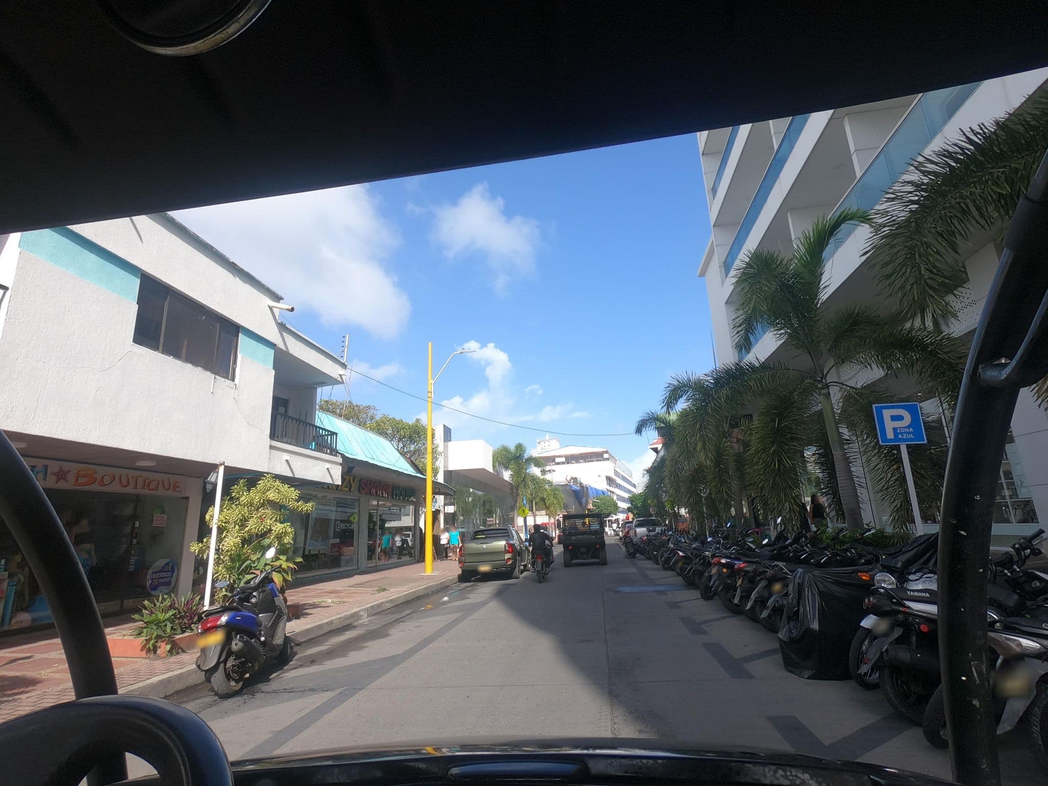 Street view near Aquamare, San Andrés — © angoca (CC BY-SA · Mapillary)