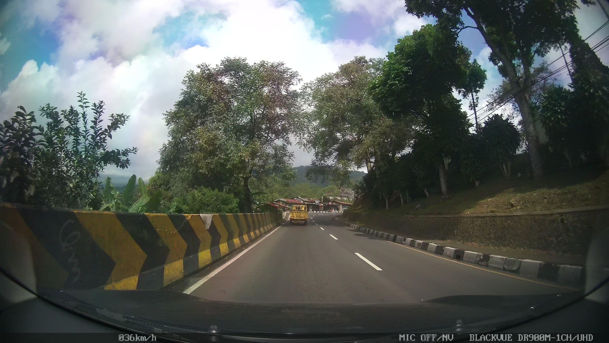 Street view near Yasmin Resort&Conference HoteL Cipanas Puncak, Cianjur — © kaart_2 (CC BY-SA · Mapillary)