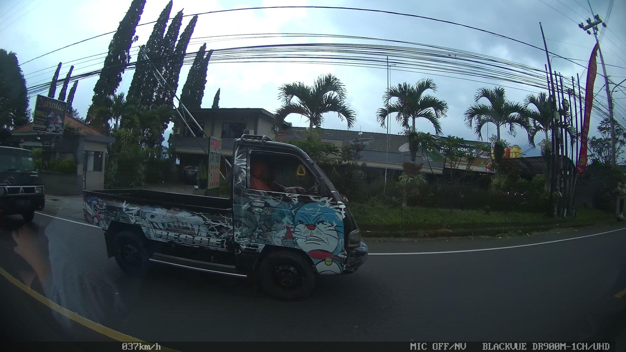Street view near Naratas Hotel & Convention, Caringin — © kaart_2 (CC BY-SA · Mapillary)