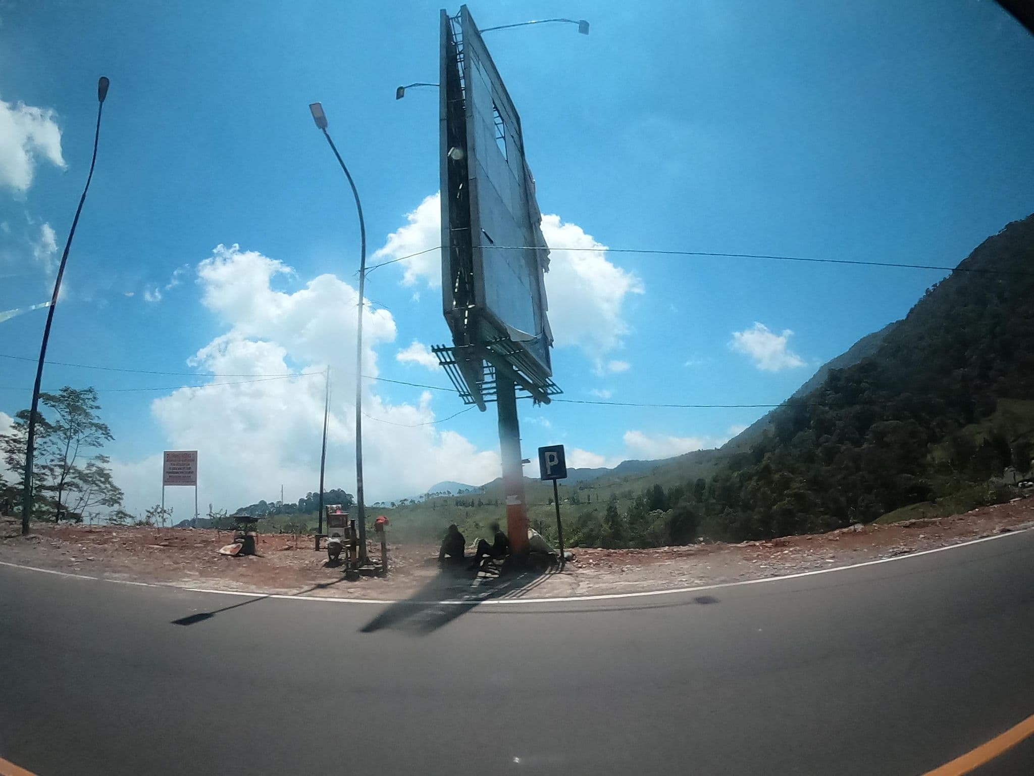 Street view near The Grand Hill Resort Hotel, Caringin — © rgtm_ryuiki (CC BY-SA · Mapillary)