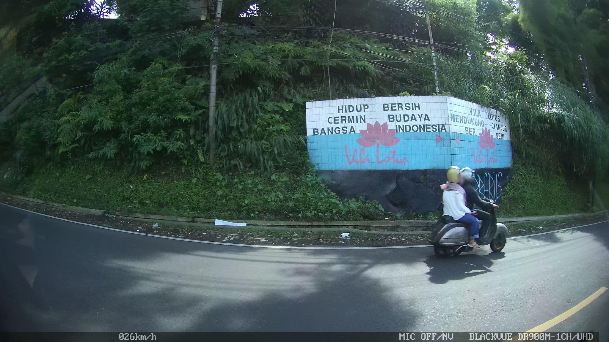 Street view near Kota Bunga - Cluster Oxford, Cianjur — © kaart_2 (CC BY-SA · Mapillary)
