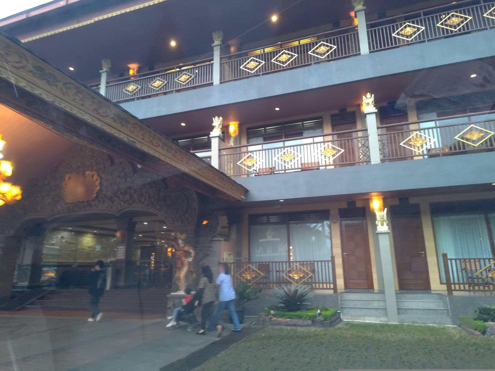 Street view near Swimming Pool, Caringin — © FotoPeta (CC BY-SA · Mapillary)