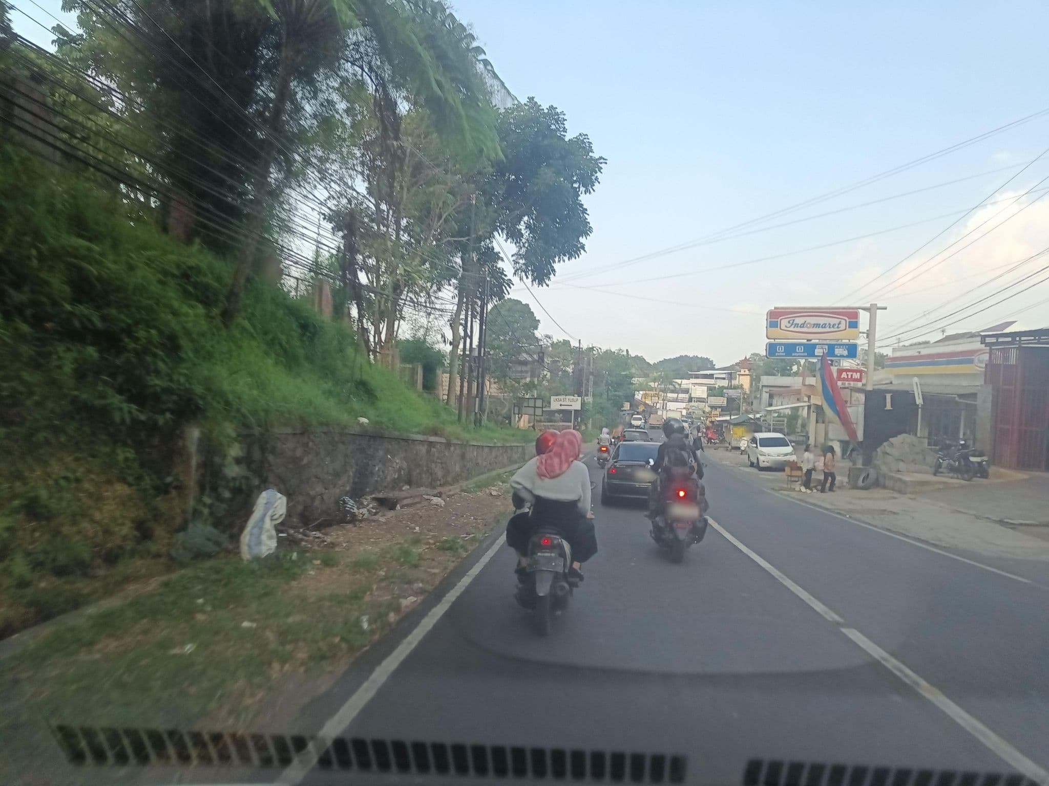 Street view near Diana's Villa, Cianjur — © hen0ch (CC BY-SA · Mapillary)