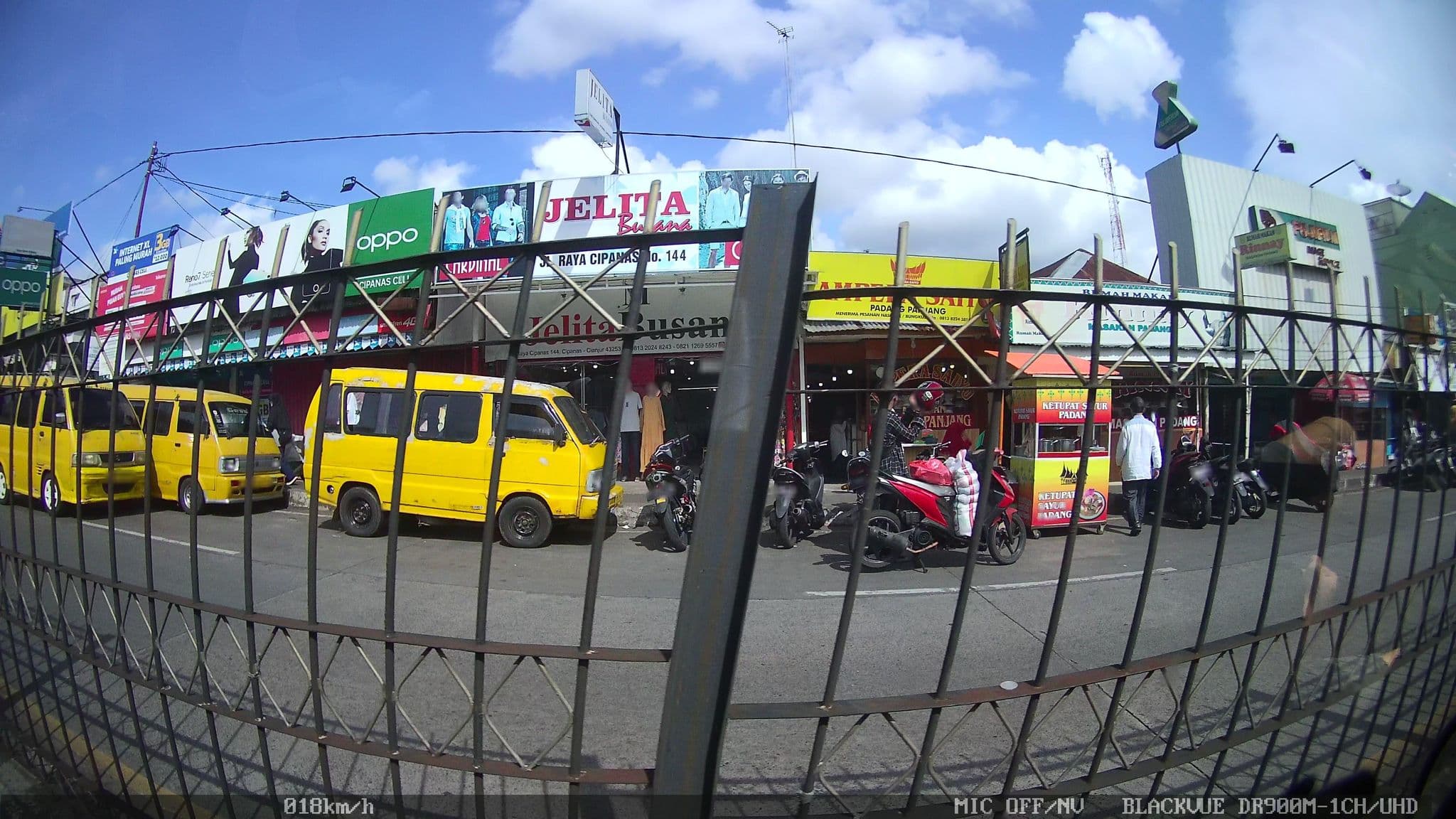 Street view near Villa Green Hill, Puncak, Cianjur — © kaart_2 (CC BY-SA · Mapillary)