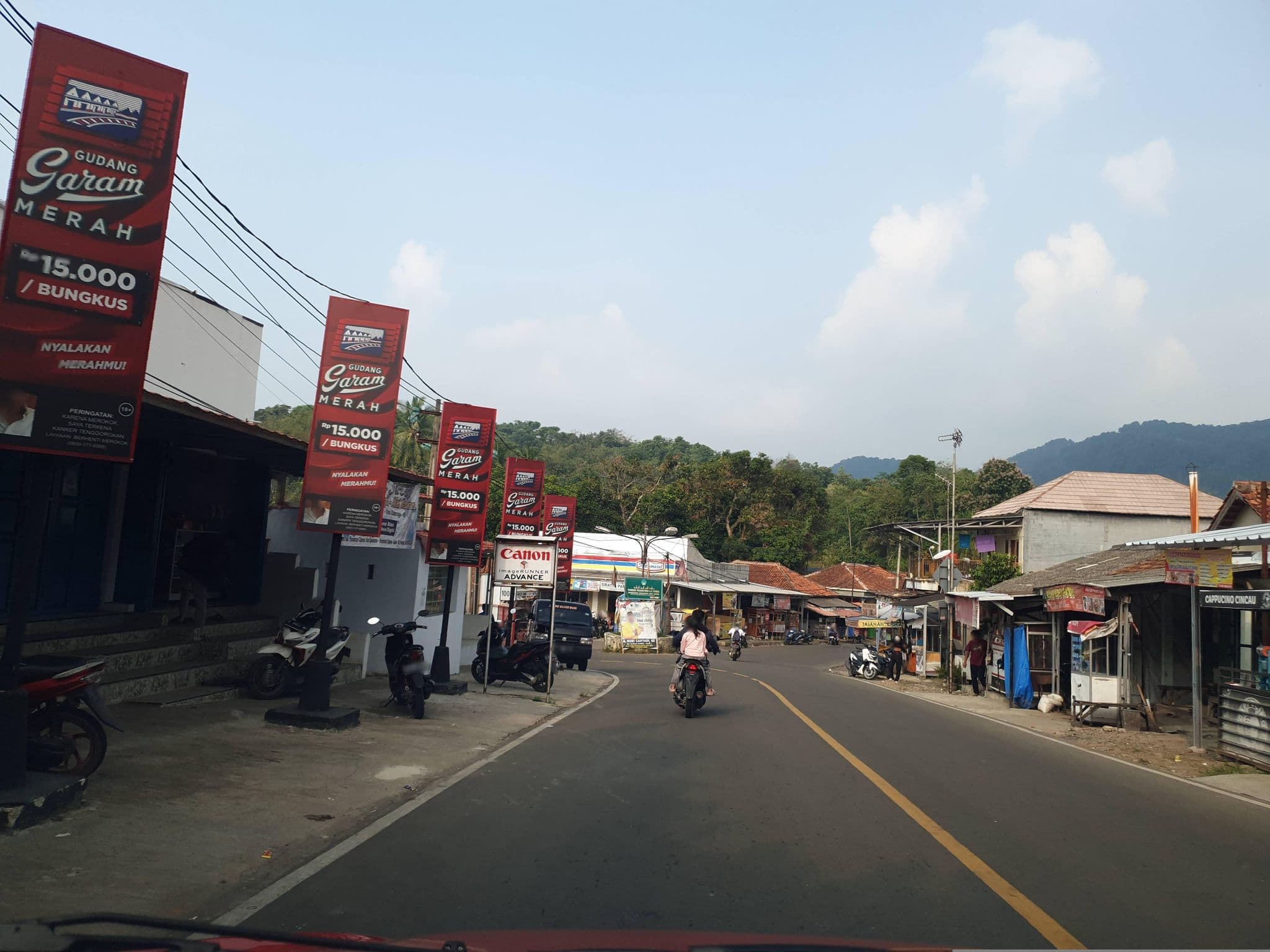 Street view near Sangga Buana Resort & Convention Hotel, Rangkasbitung — © Kaart_Local (CC BY-SA · Mapillary)