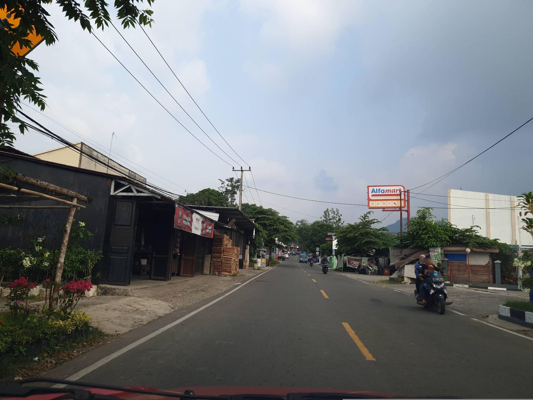 Street view near Indo ALam_Cemara 1_Cipanas, Rangkasbitung — © Kaart_Local (CC BY-SA · Mapillary)