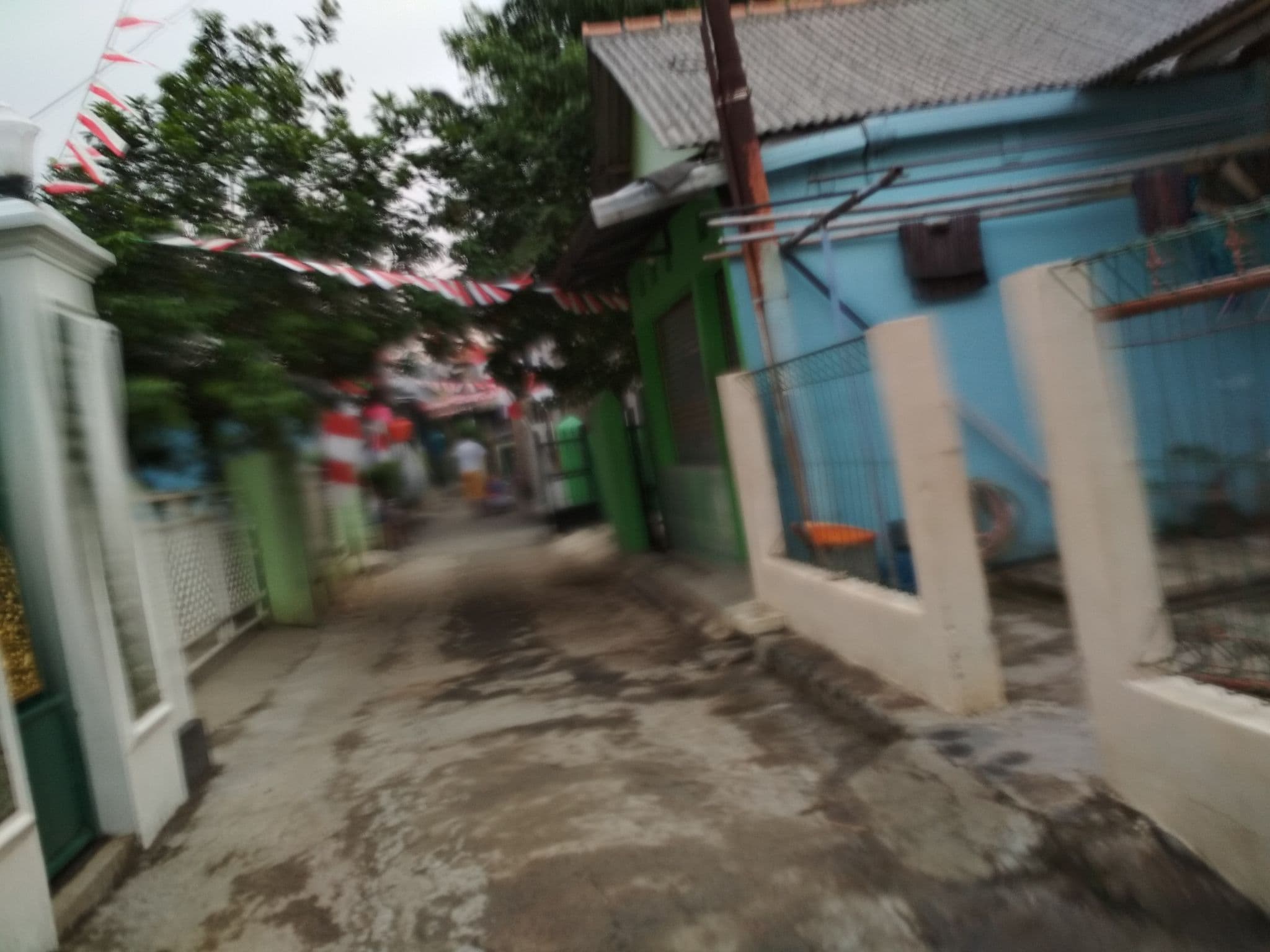 Street view near Balebak Squad, Ciampea — © anas_nasrullah (CC BY-SA · Mapillary)