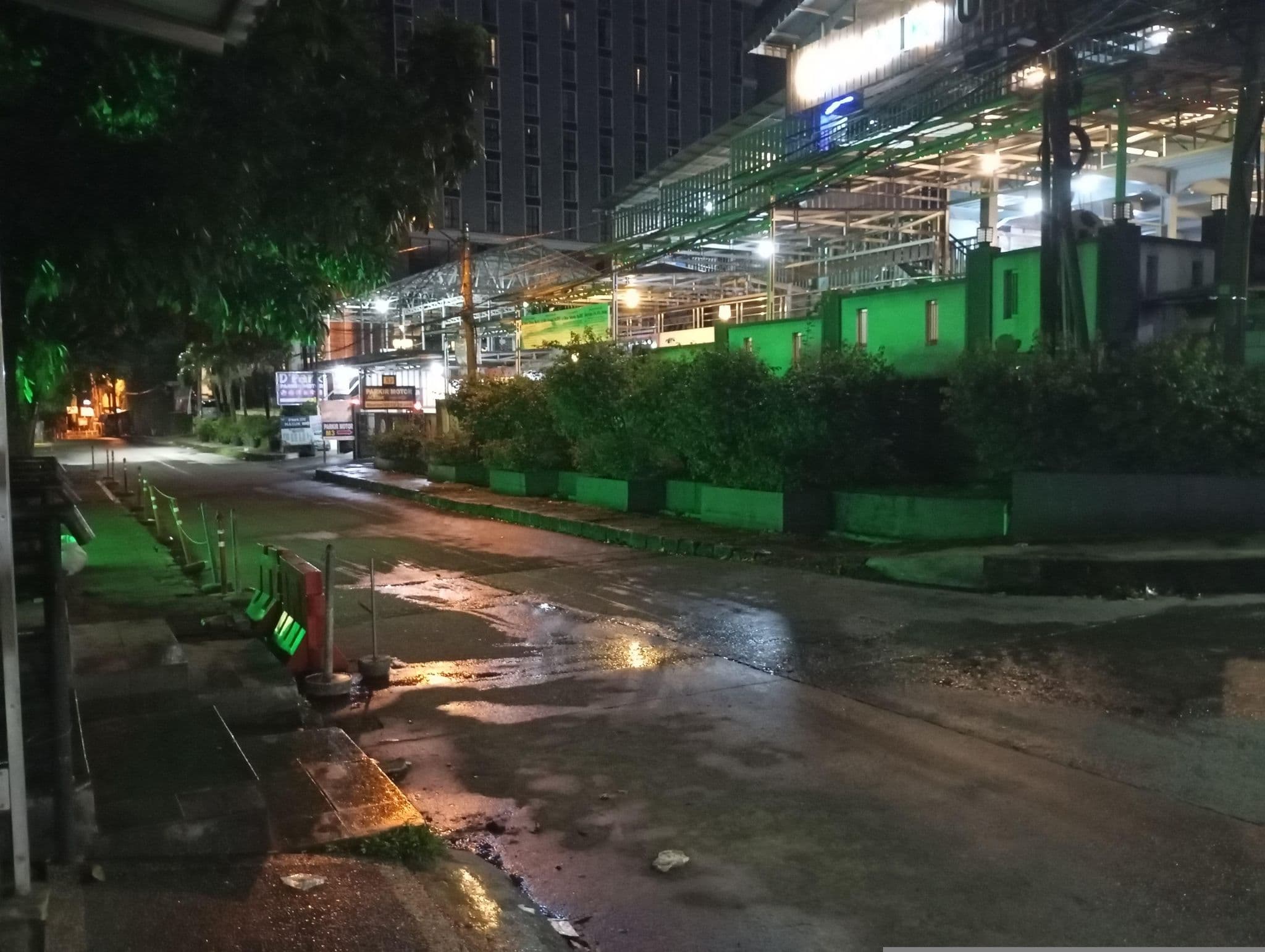 Street view near favehotel Padjajaran Bogor, Bogor — © shoetare (CC BY-SA · Mapillary)
