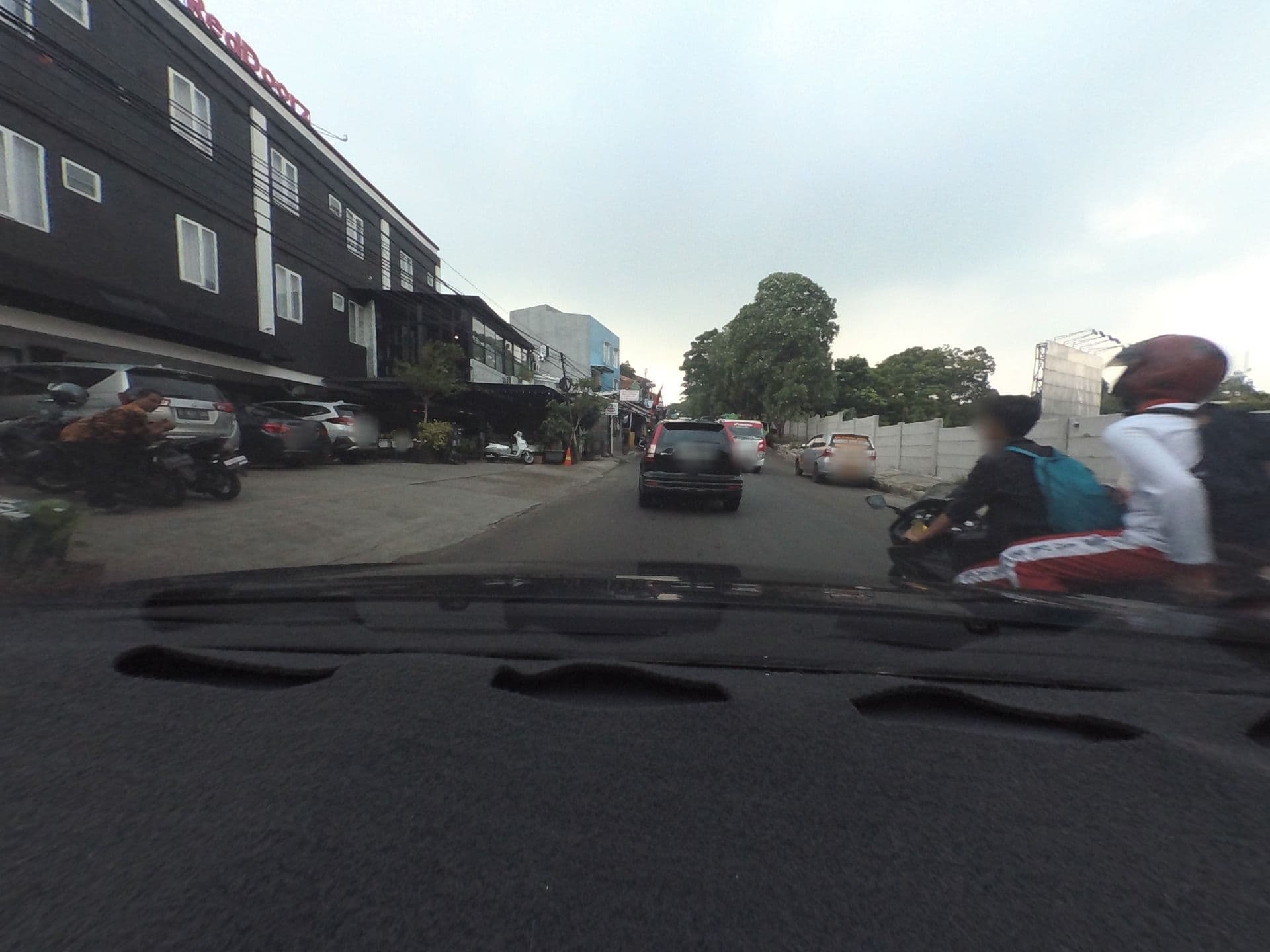 Street view near RedDoorz near Botani Square Mall, Bogor — © stannyardhya (CC BY-SA · Mapillary)