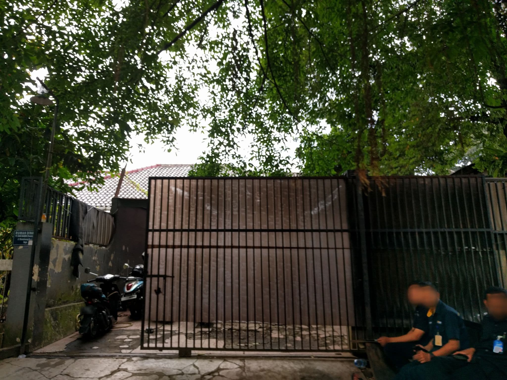 Street view near Room 231 Hotel Mirah, Bogor — © tfachrina (CC BY-SA · Mapillary)