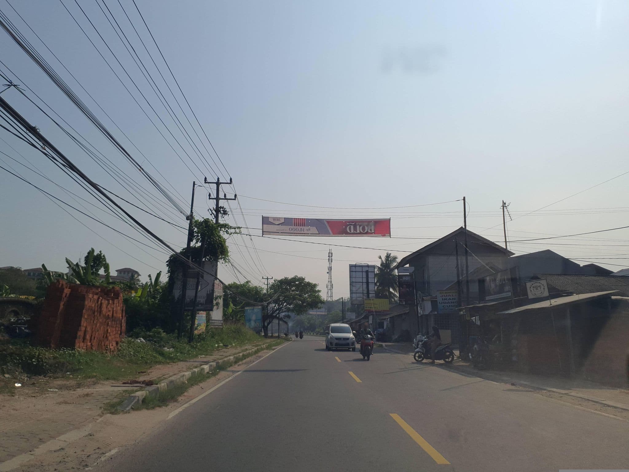 Street view near Kamar 33301, Hotel Marbella Anyer, Cilegon — © FotoPeta (CC BY-SA · Mapillary)