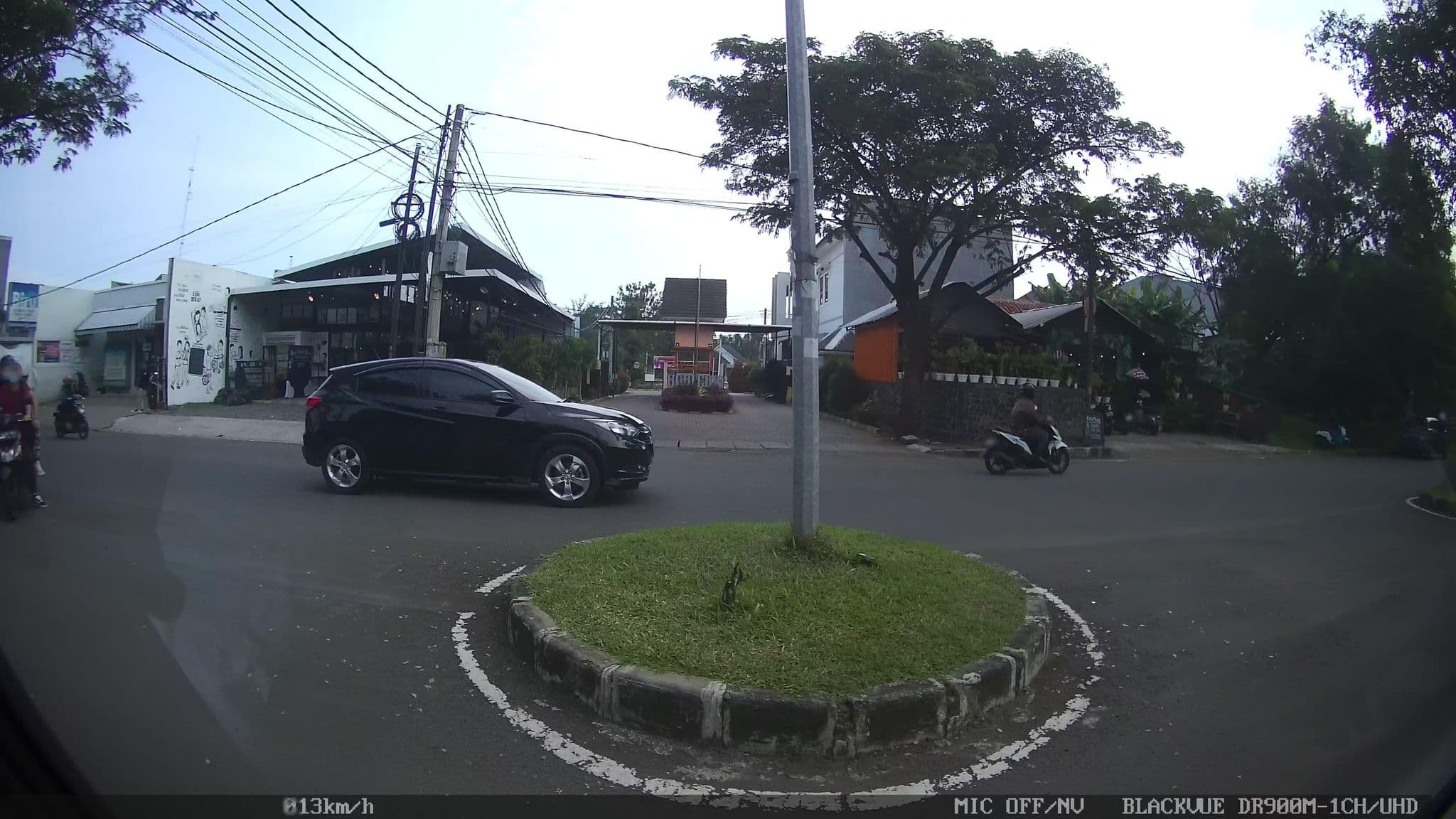 Street view near Room 800, Curug — © kaart_2 (CC BY-SA · Mapillary)