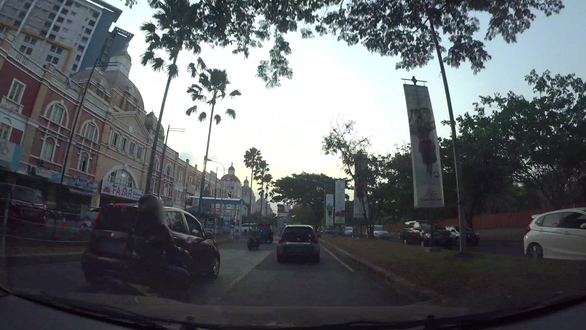 Street view near ROOM 1119 ( Aston Paramount Hotel ), Tangerang — © kaart_2 (CC BY-SA · Mapillary)