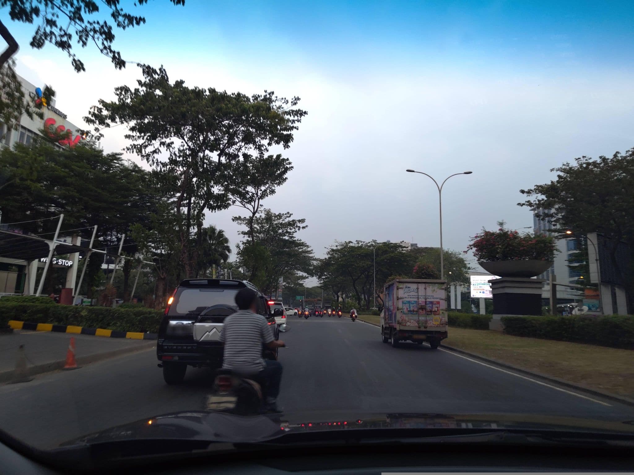 Street view near Red Sea Palace Hotel, Serpong — © FotoPeta (CC BY-SA · Mapillary)