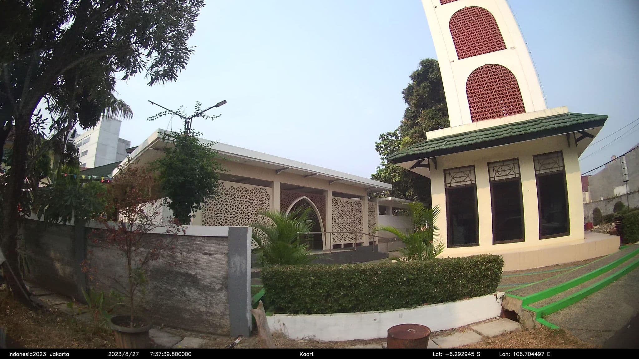 Street view near Fina's room, South Tangerang — © kaart_2 (CC BY-SA · Mapillary)