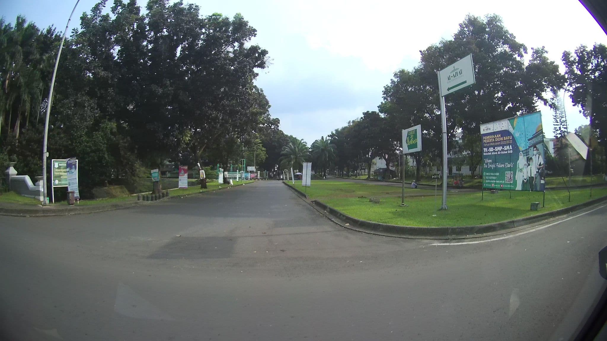 Street view near Gie Room's, Serpong — © kaart_2 (CC BY-SA · Mapillary)