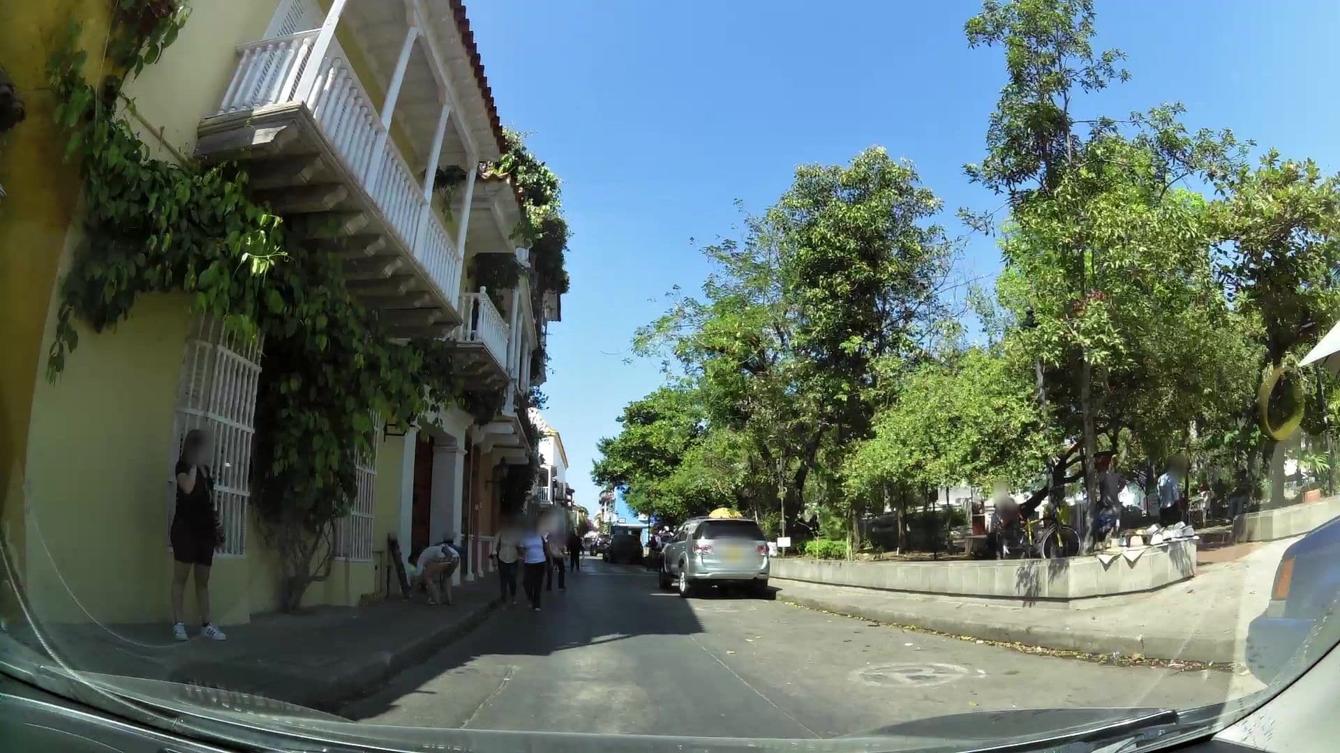 Street view near Casa La Fé, Cartagena