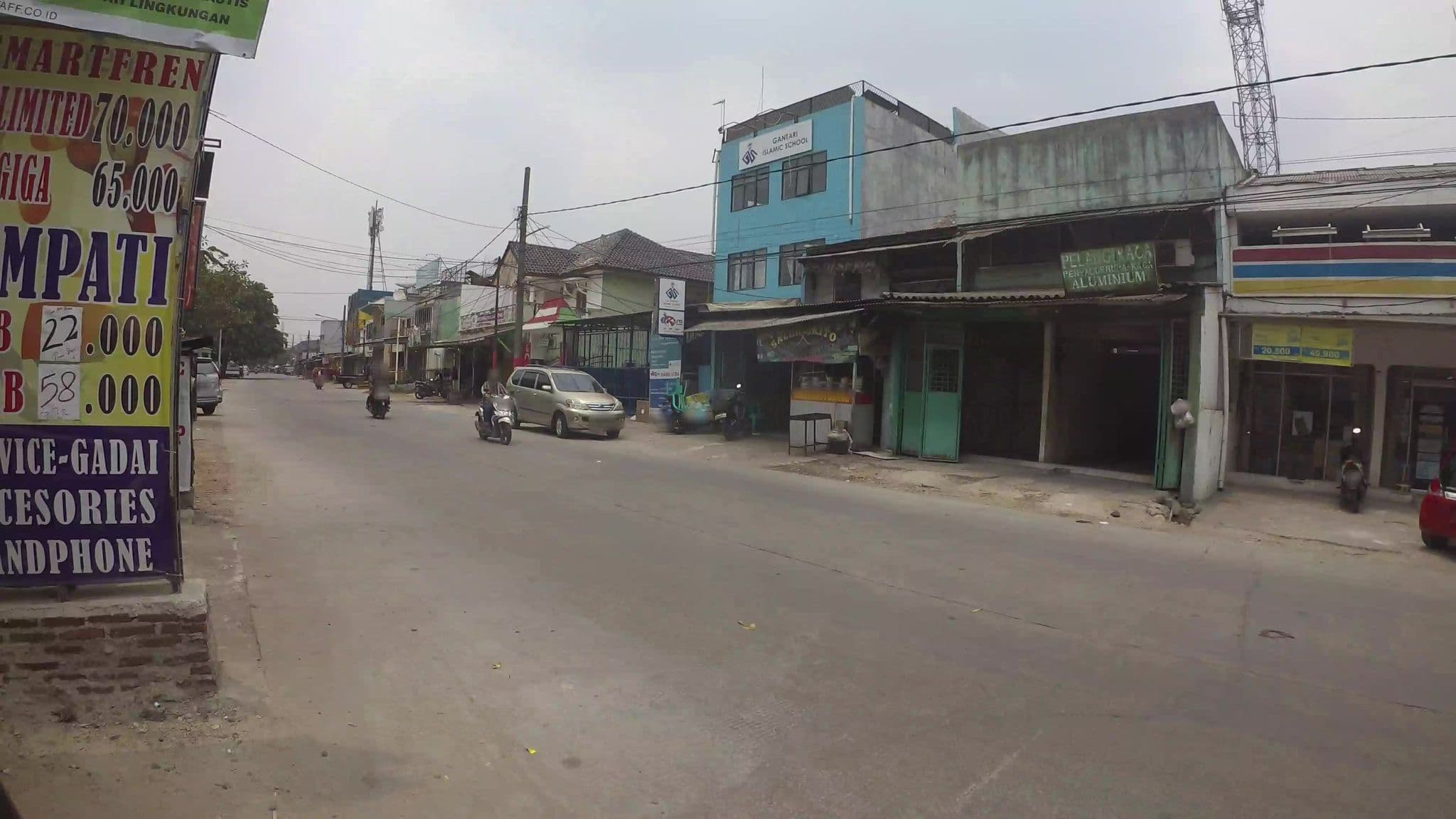 Street view near Daiang Guest House, Tangerang — © kaart_2 (CC BY-SA · Mapillary)