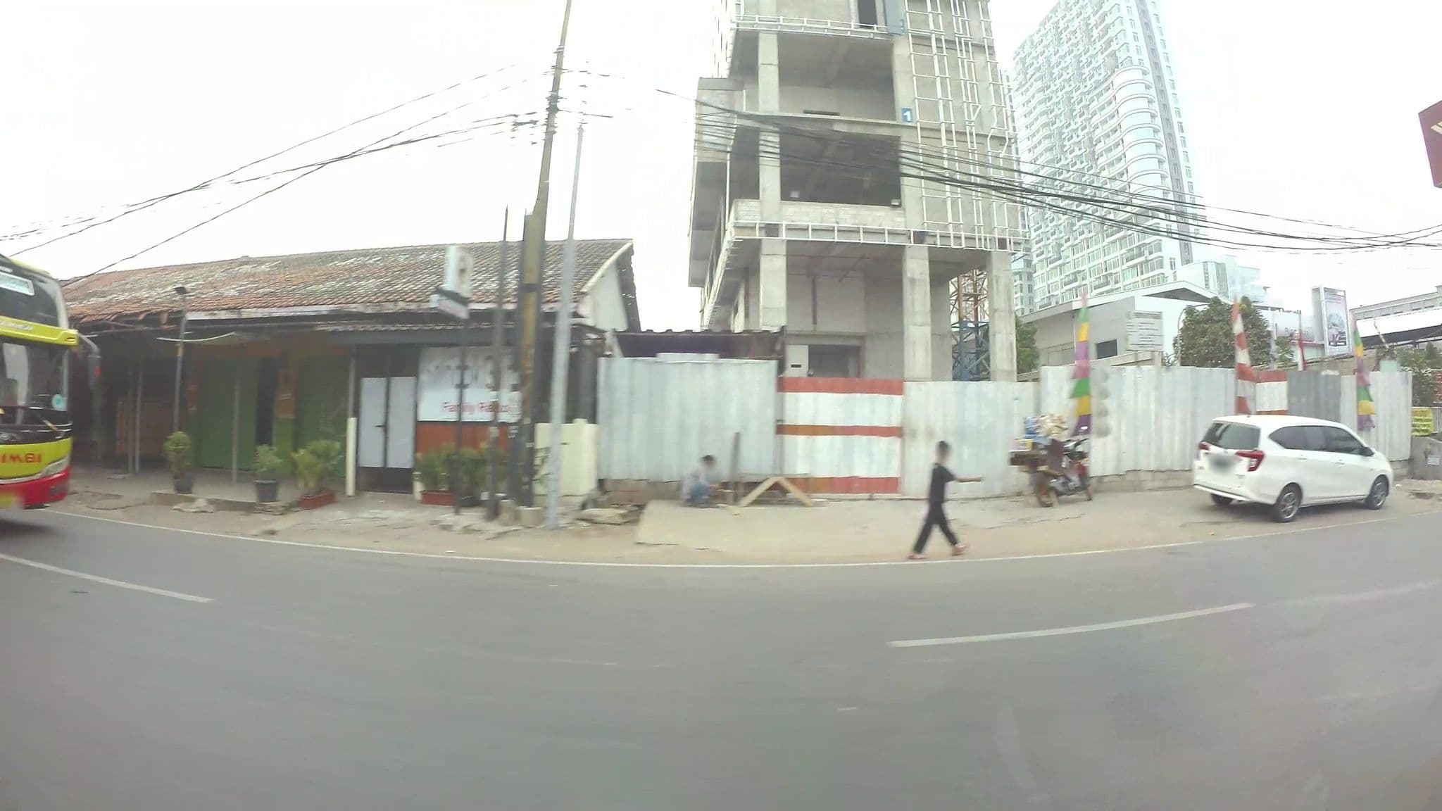 Street view near Mercure Tangerang Center, Tangerang — © kaart_3 (CC BY-SA · Mapillary)