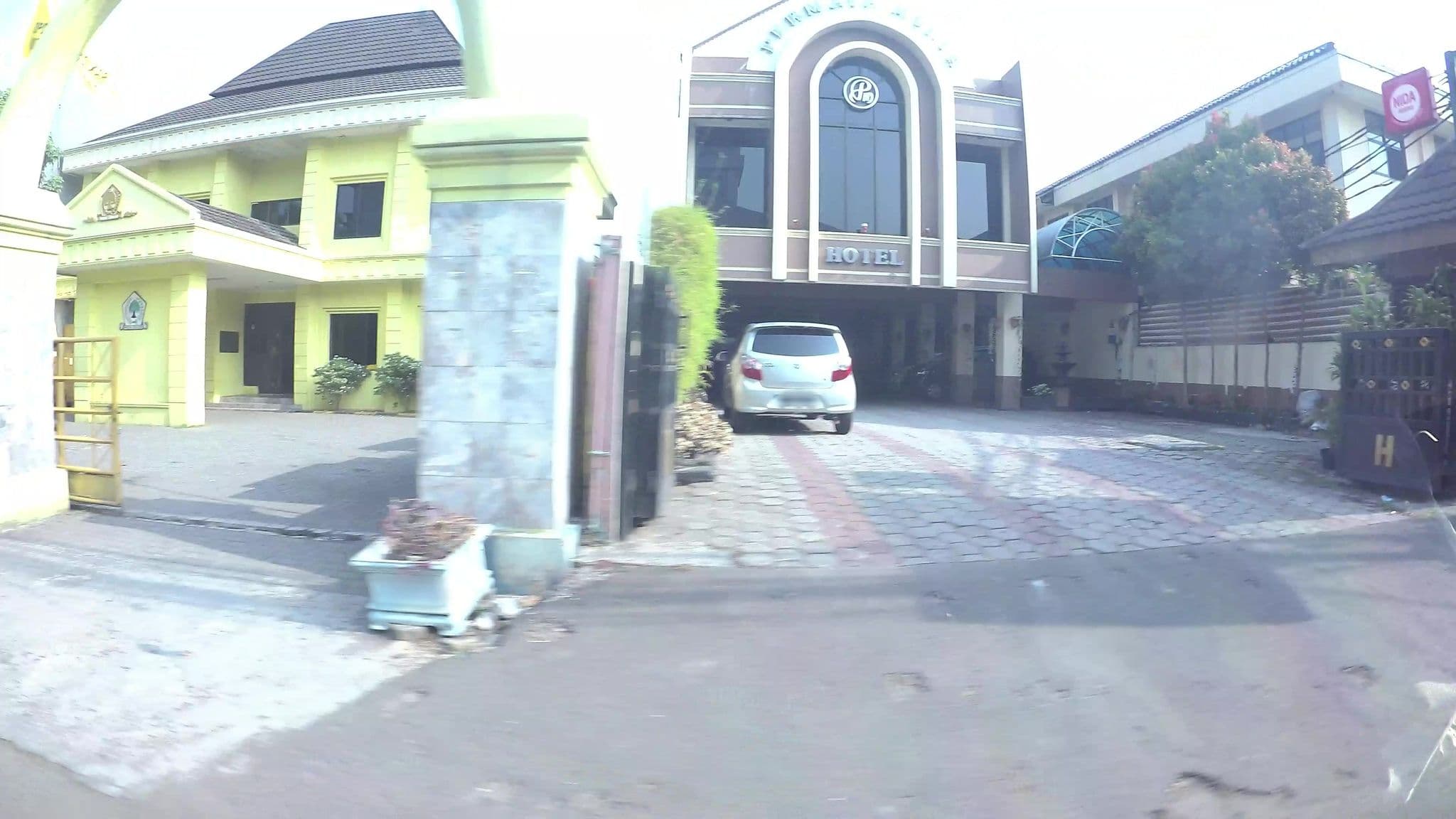 Street view near Hotel Permata Mulia, Tangerang — © kaart_3 (CC BY-SA · Mapillary)