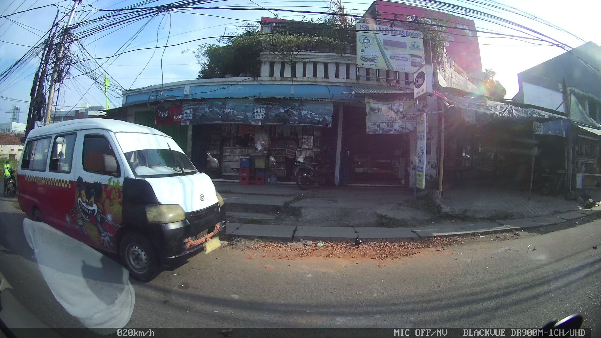 Street view near Base Camp GUE, Tangerang — © kaart_2 (CC BY-SA · Mapillary)