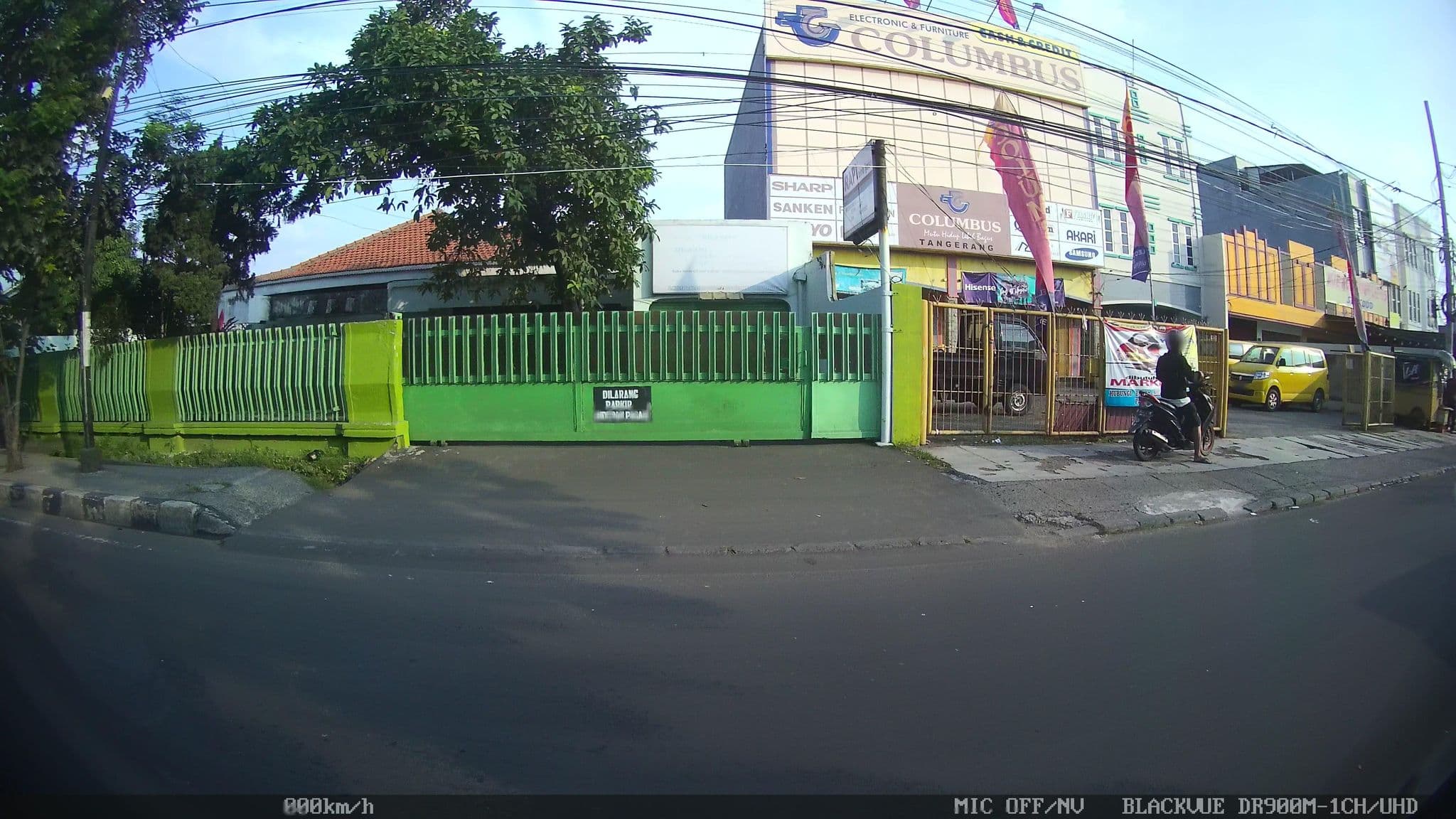 Street view near Hotel Batung batulis, Tangerang — © kaart_2 (CC BY-SA · Mapillary)