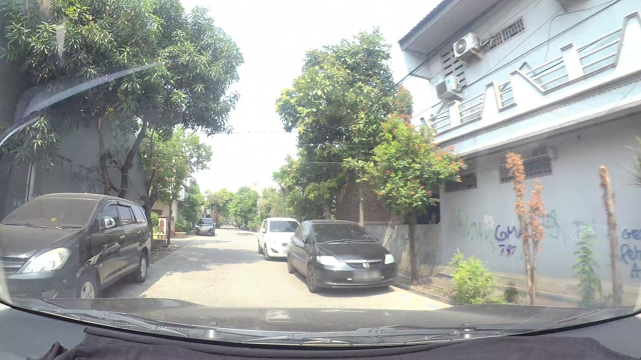 Street view near Hotel Imperial Arya Duta, Tangerang — © kaart_3 (CC BY-SA · Mapillary)