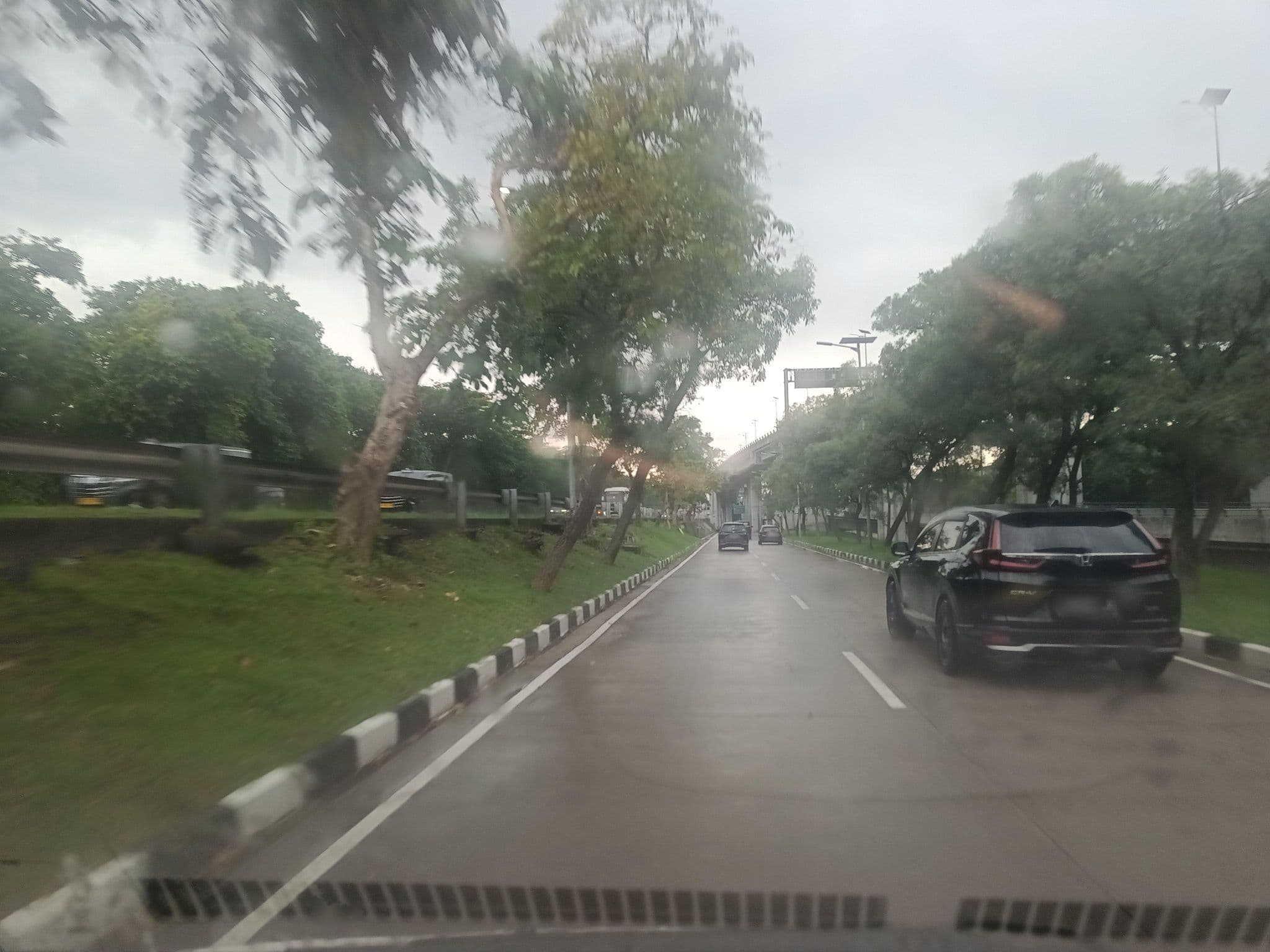 Street view near Holiday inn Lisboa, Teluknaga — © hen0ch (CC BY-SA · Mapillary)