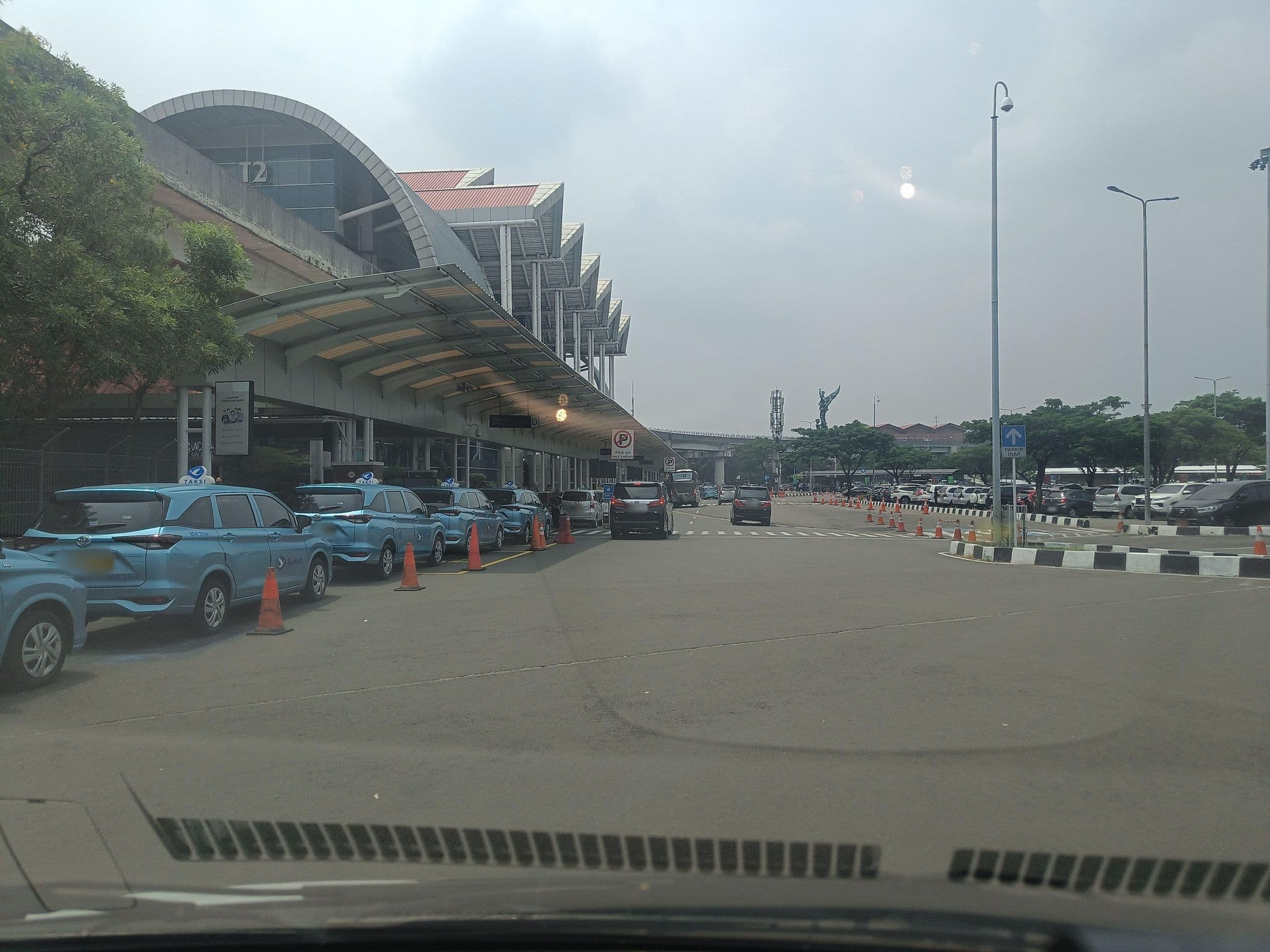 Street view near Bamboo Guest House, Teluknaga — © hen0ch (CC BY-SA · Mapillary)