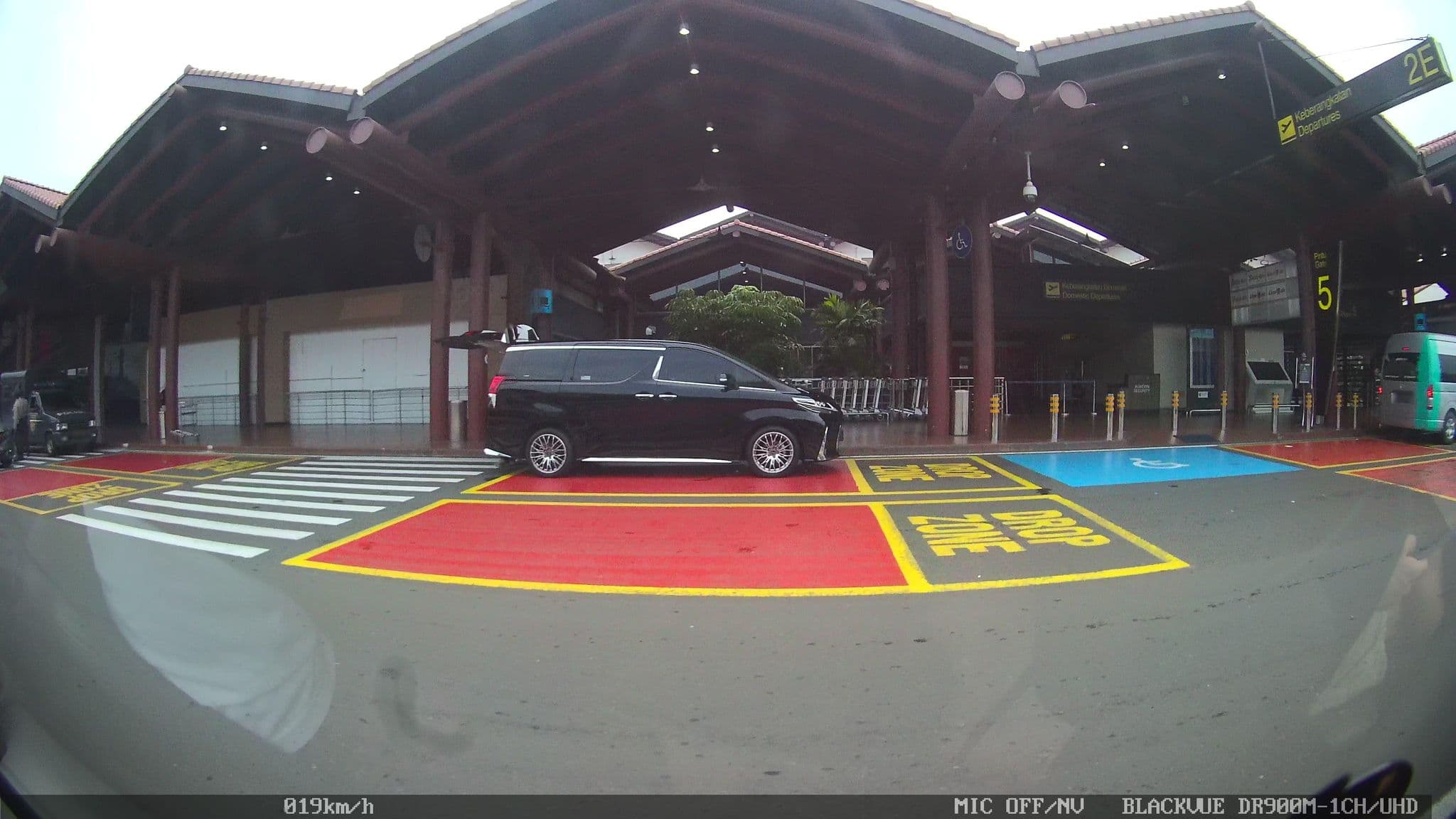 Street view near 7days Inn Hotel (Guangzhou), Teluknaga — © kaart_2 (CC BY-SA · Mapillary)