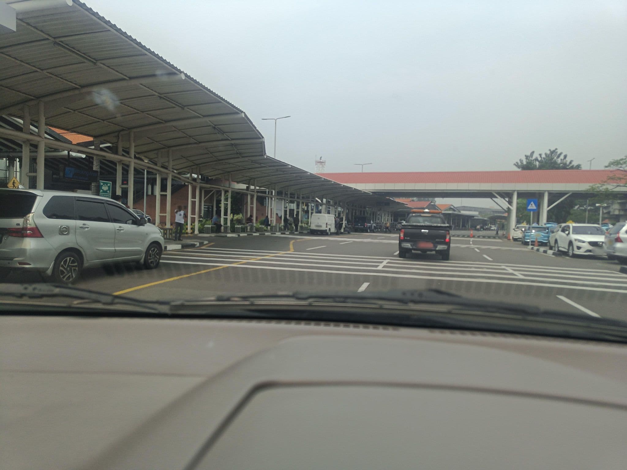 Street view near Hotel Pangeran Beach padang, Teluknaga — © hen0ch (CC BY-SA · Mapillary)