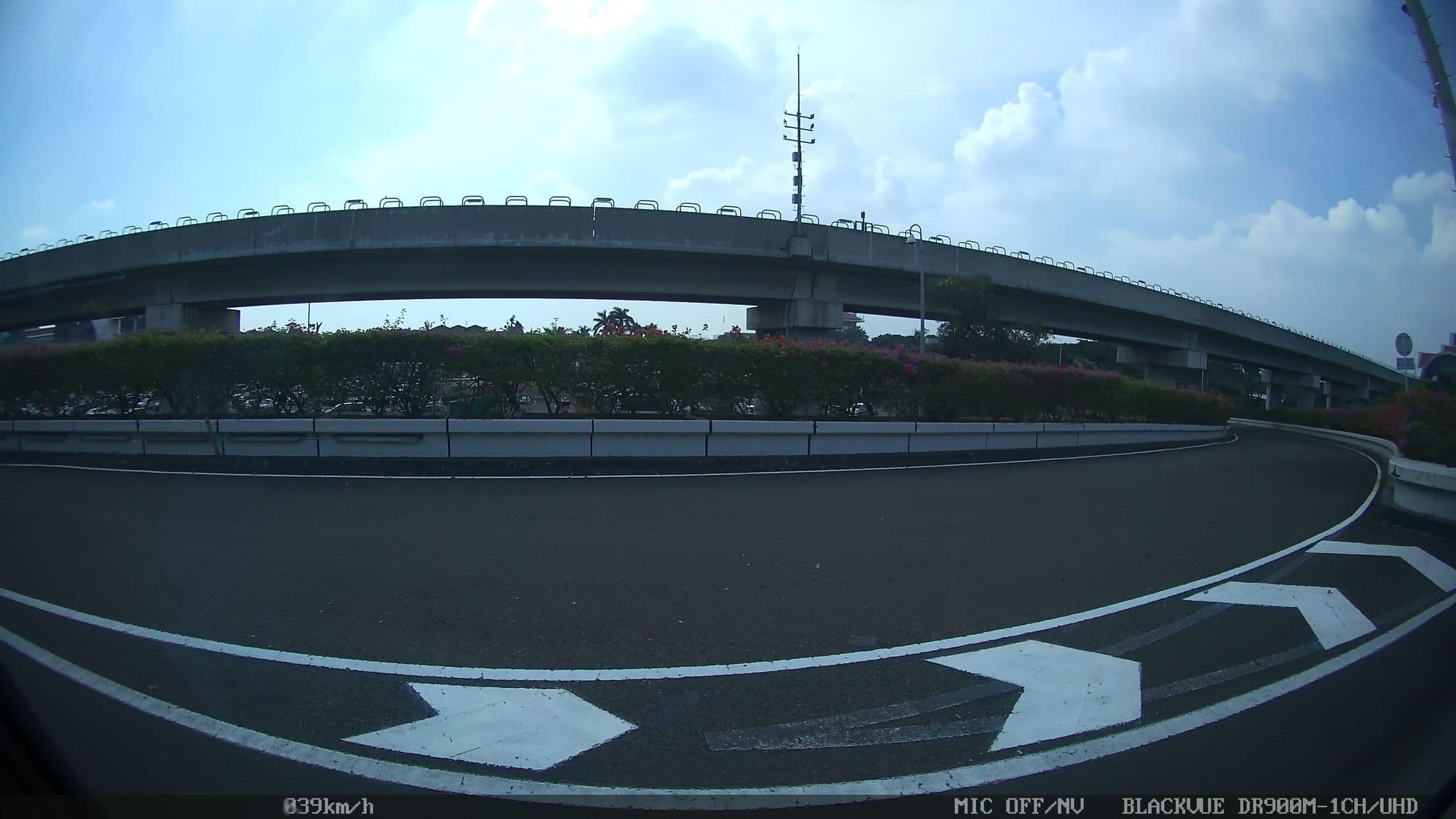 Street view near Manado Quality Hotel, Teluknaga — © kaart_2 (CC BY-SA · Mapillary)