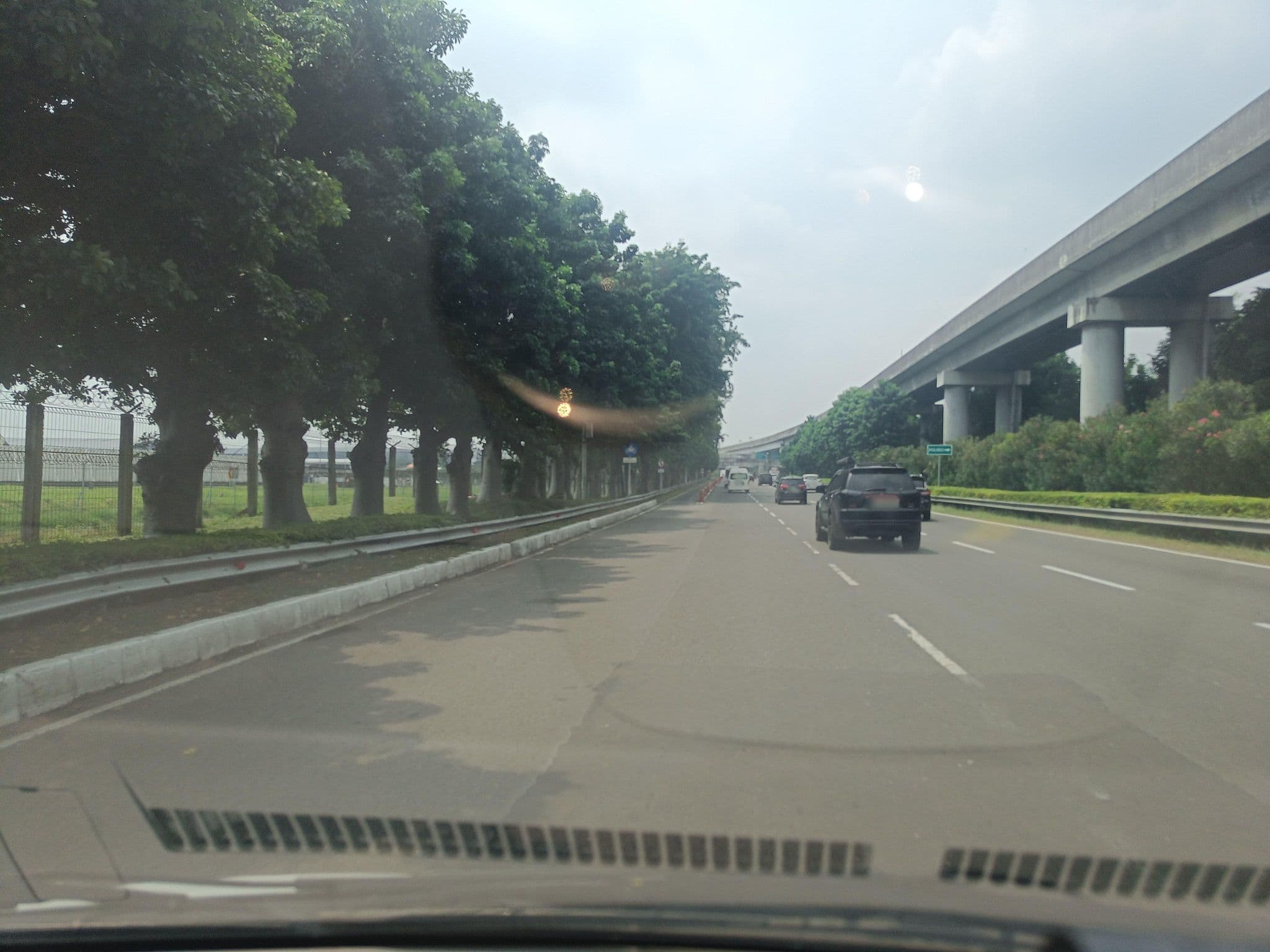 Street view near Pesona Beach Iin Hotel, Teluknaga — © hen0ch (CC BY-SA · Mapillary)