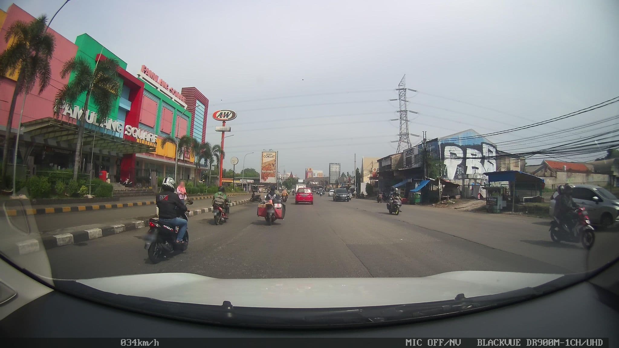 Street view near Java paragon, Pamulang — © kaart_2 (CC BY-SA · Mapillary)