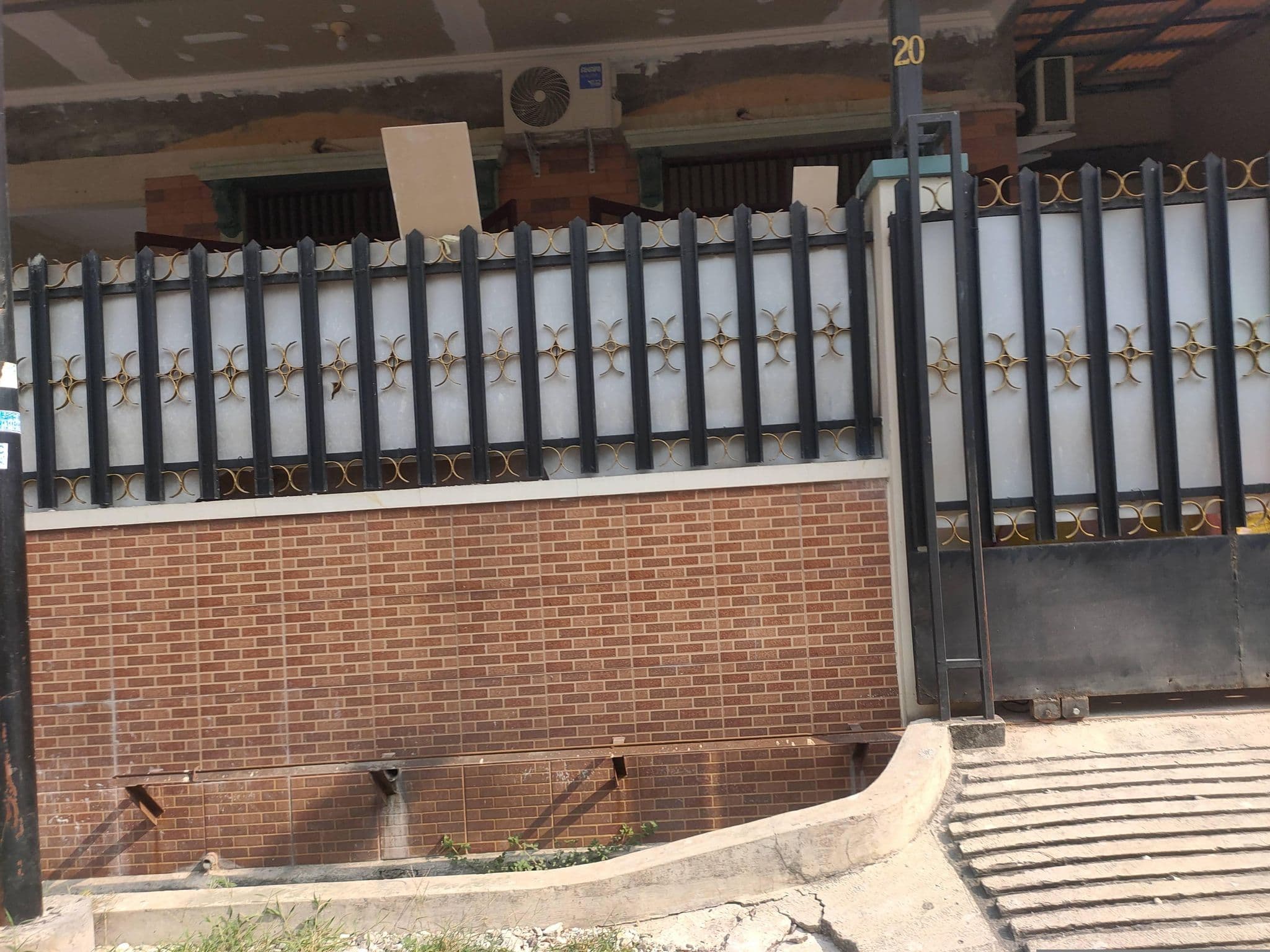 Street view near Kristiana's Room, Pamulang — © Kaart_Local (CC BY-SA · Mapillary)