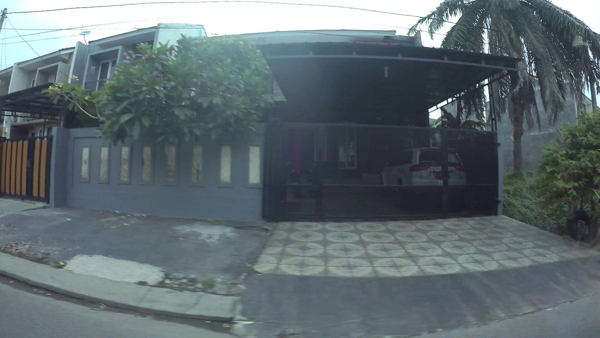 Street view near Hotel Melawai I Blok M, Pamulang — © kaart_3 (CC BY-SA · Mapillary)