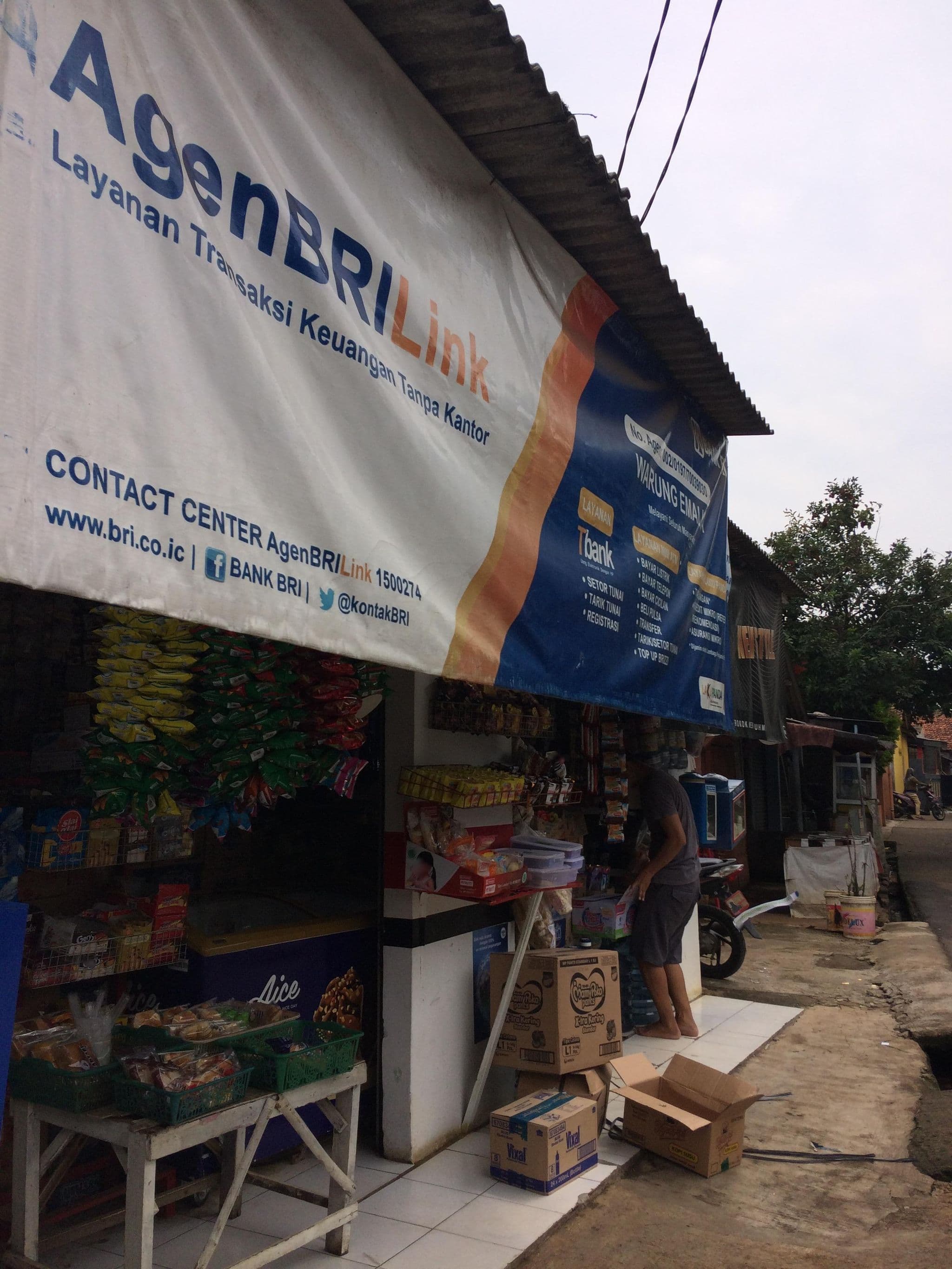 Street view near Sport Centre DTC Maharaja, Depok — © maphunter_id (CC BY-SA · Mapillary)