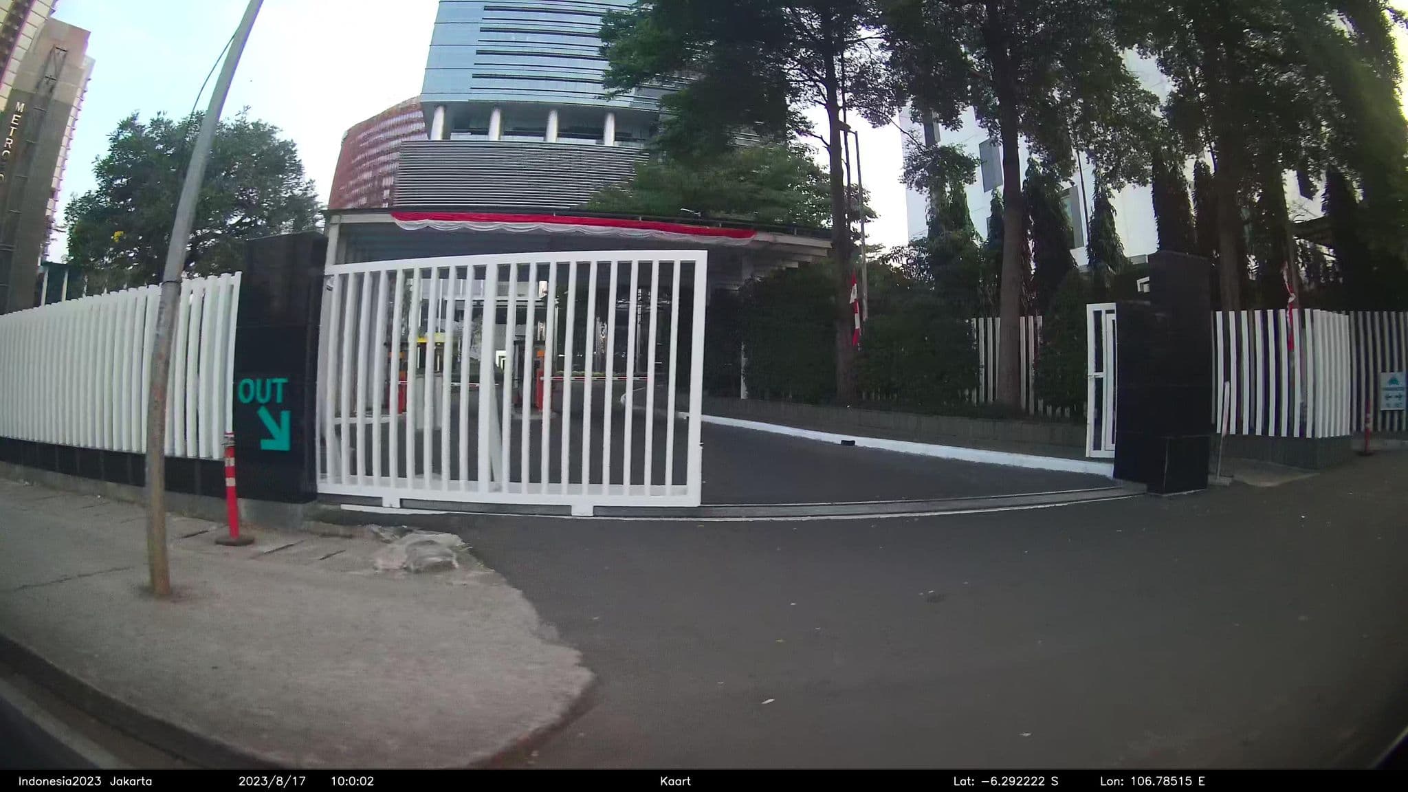 Street view near Pondok Wisata Motel, South Tangerang — © kaart_2 (CC BY-SA · Mapillary)