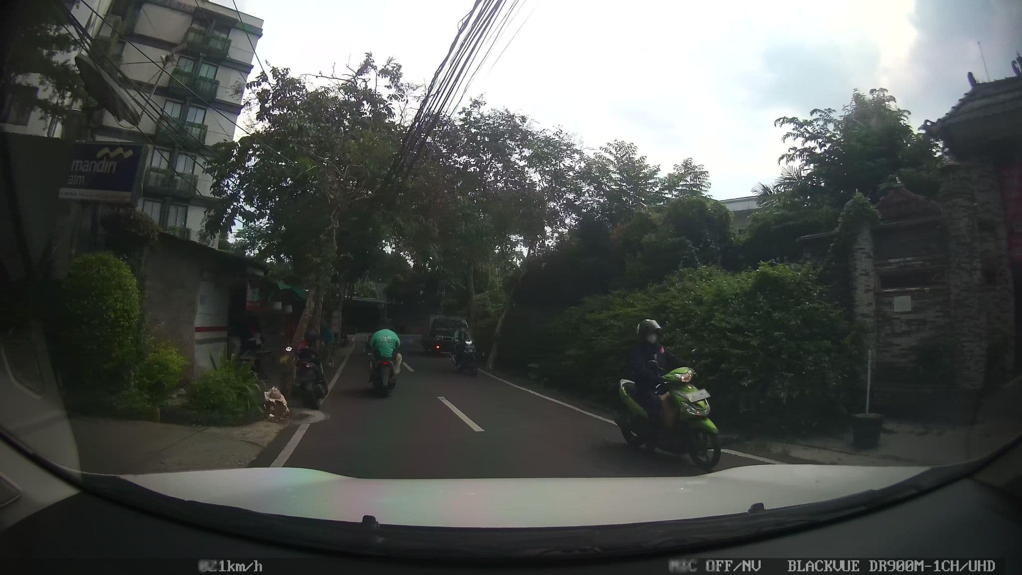 Street view near Park5 Hotel, Pamulang — © kaart_2 (CC BY-SA · Mapillary)