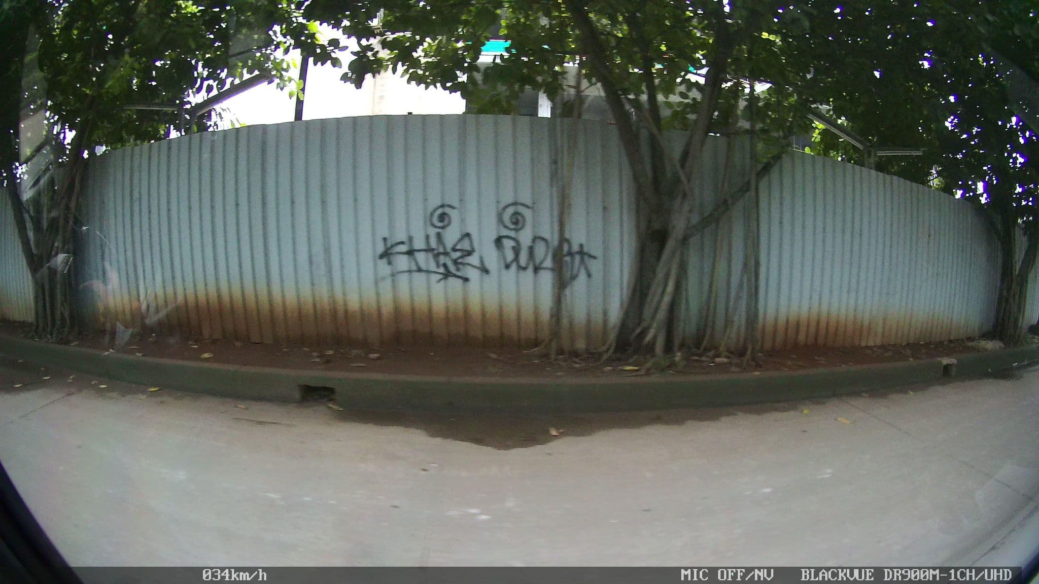 Street view near Double Tree By Hilton Hotel, South Tangerang — © kaart_2 (CC BY-SA · Mapillary)