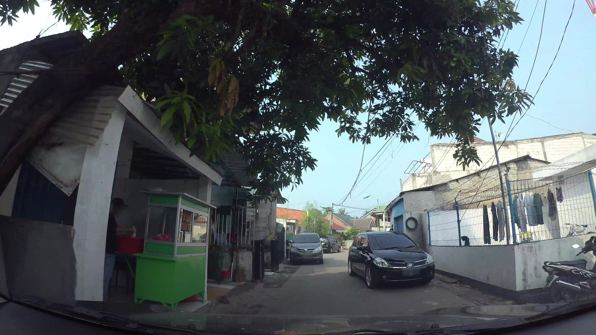 Street view near Airy Eco Bintaro BTC Tangerang Selatan, South Tangerang — © kaart_2 (CC BY-SA · Mapillary)