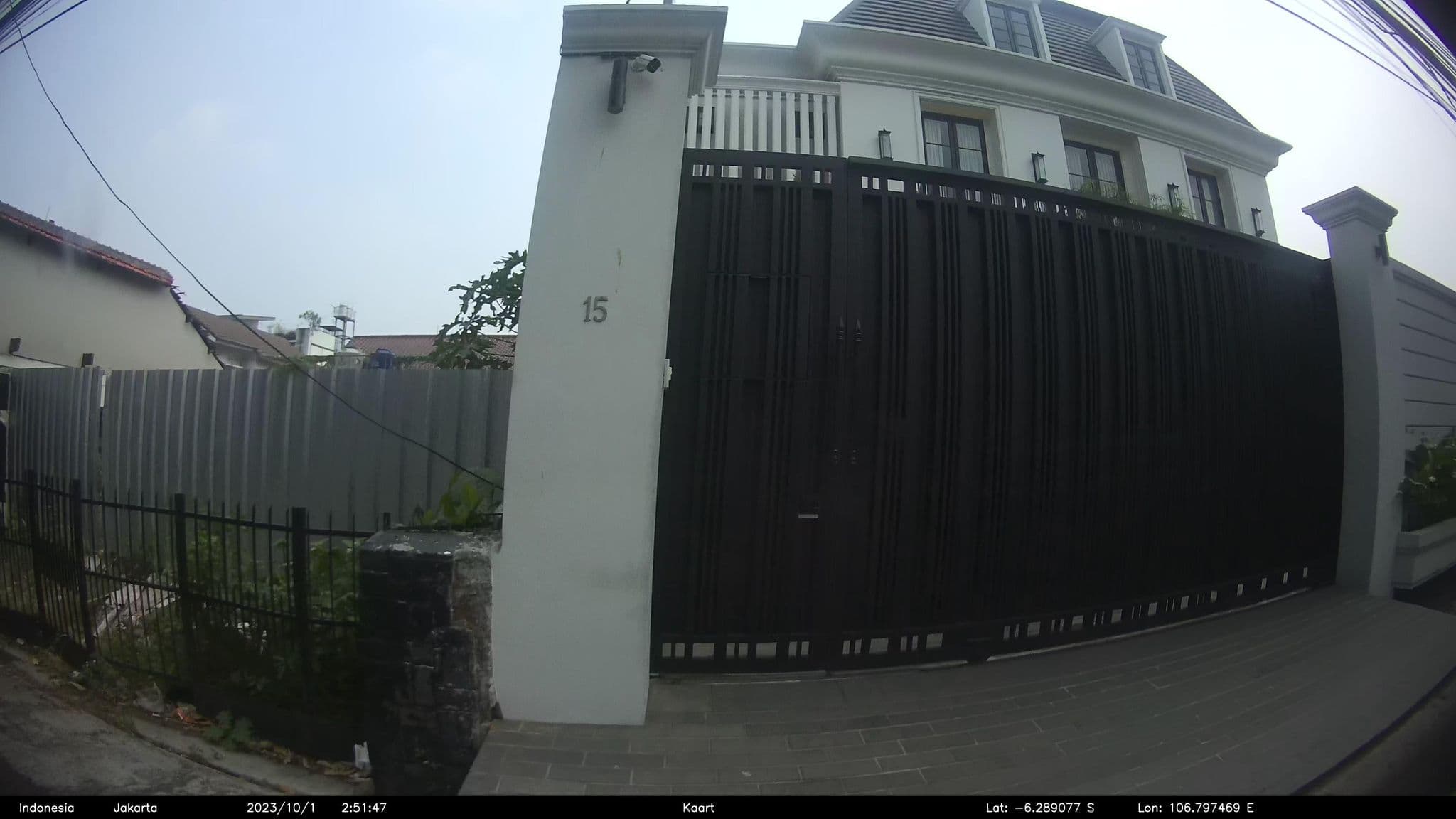 Street view near Braja Mustika Hotel, South Tangerang — © kaart_2 (CC BY-SA · Mapillary)